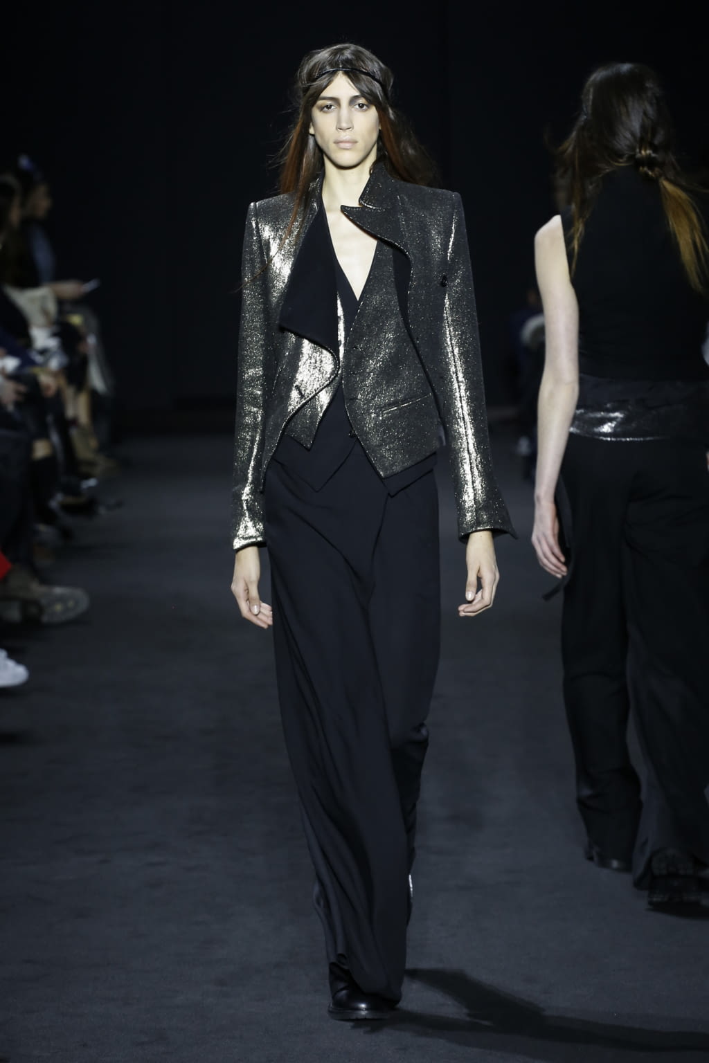 Fashion Week Paris Fall/Winter 2016 look 28 from the Ann Demeulemeester collection 女装