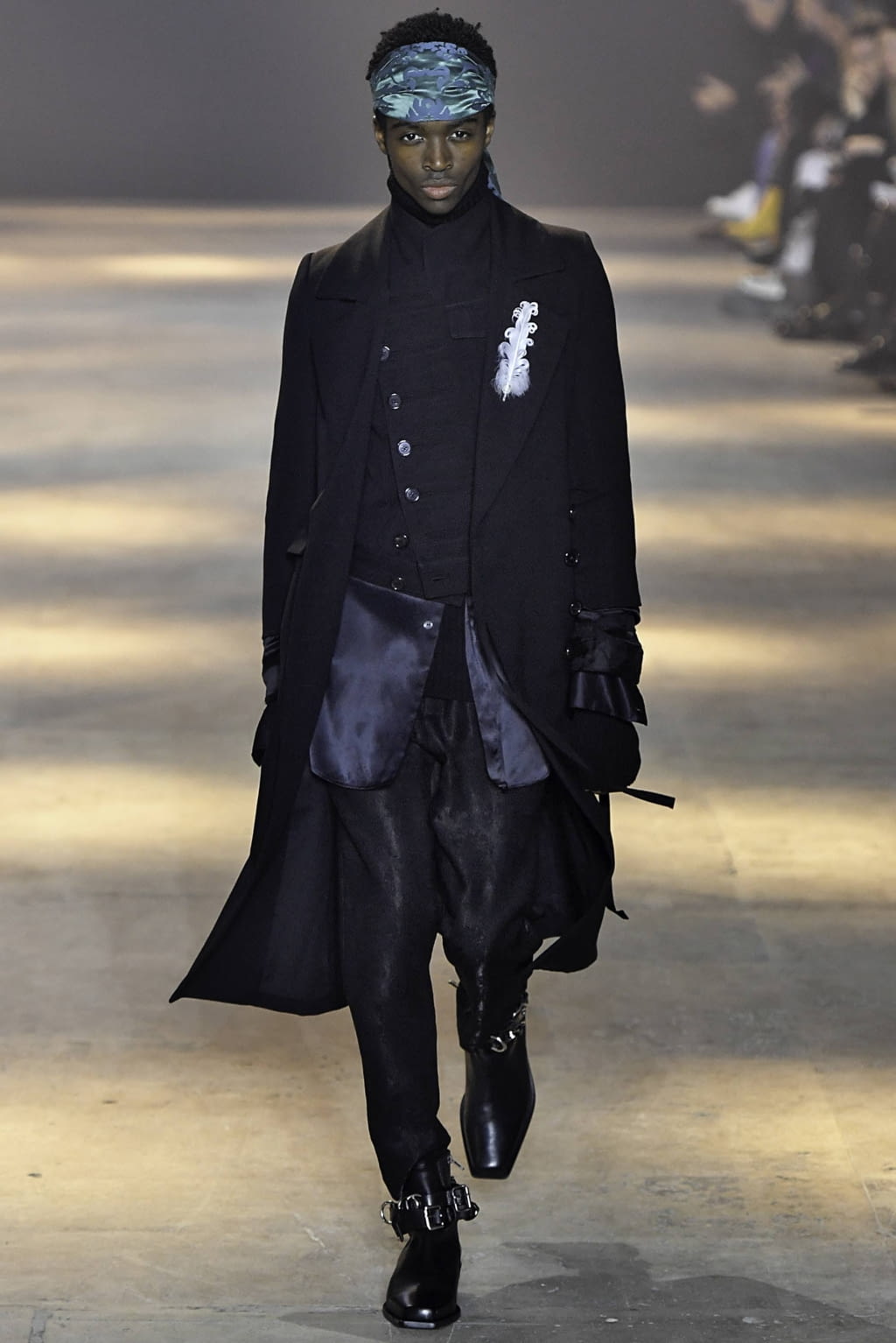Fashion Week Paris Fall/Winter 2019 look 42 from the Ann Demeulemeester collection menswear
