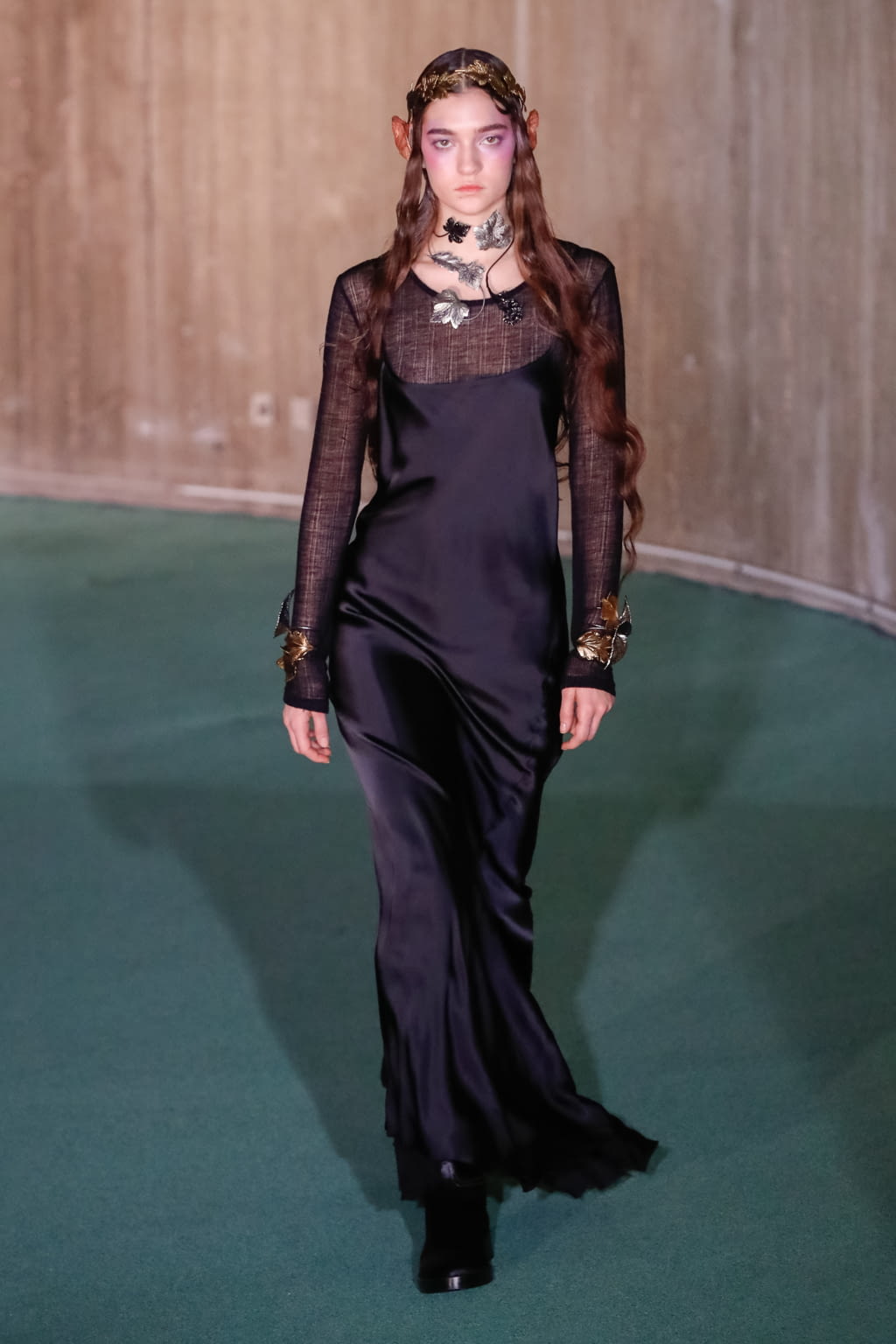 Fashion Week Paris Fall/Winter 2020 look 10 de la collection Ann Demeulemeester menswear