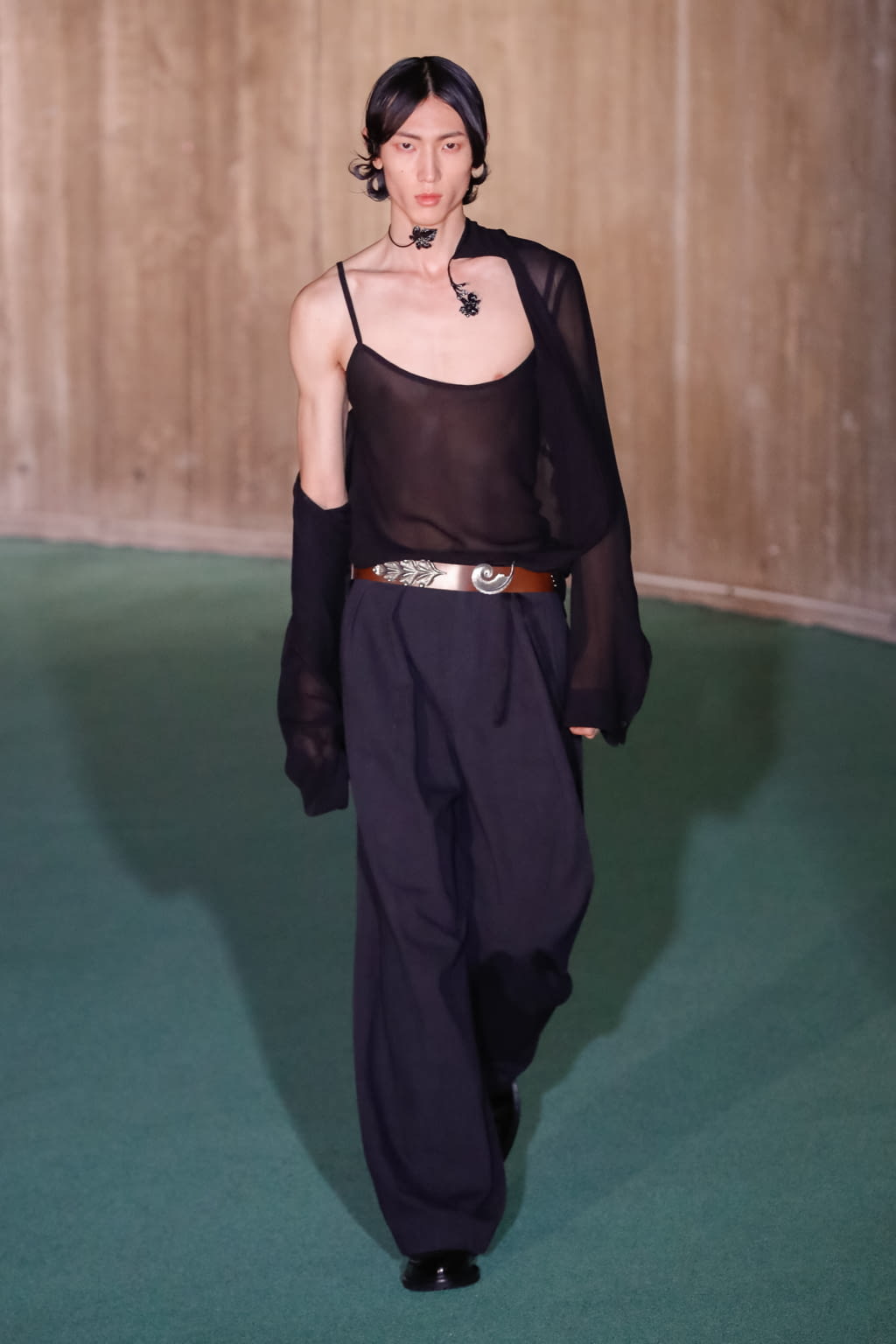 Fashion Week Paris Fall/Winter 2020 look 12 de la collection Ann Demeulemeester menswear