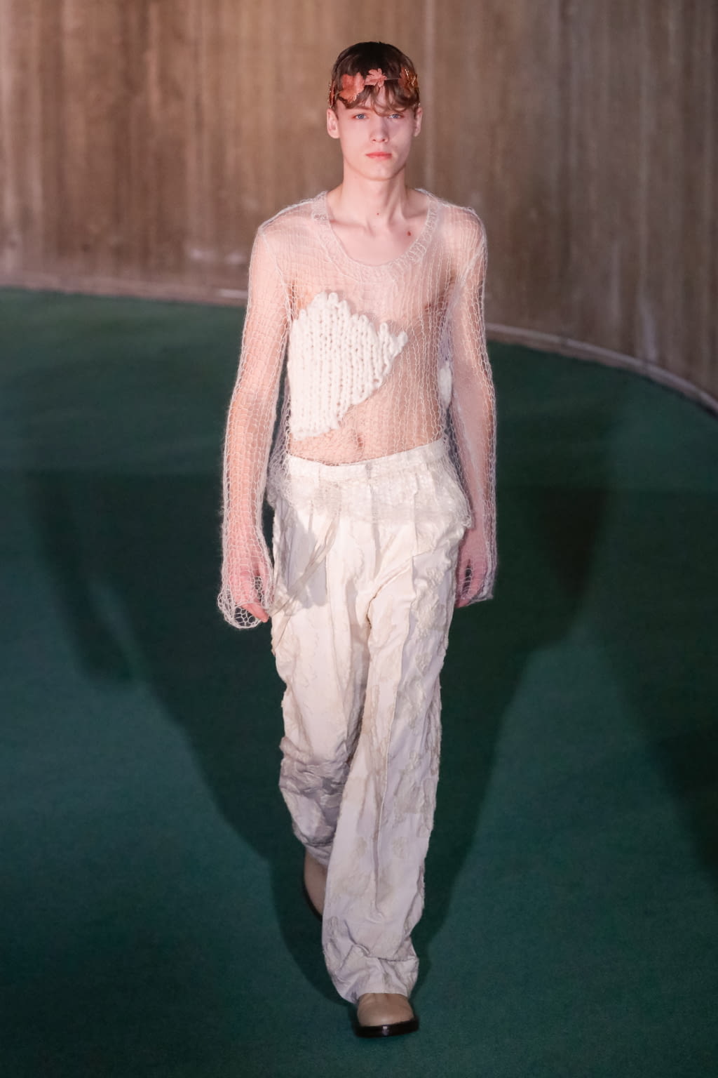 Fashion Week Paris Fall/Winter 2020 look 18 de la collection Ann Demeulemeester menswear