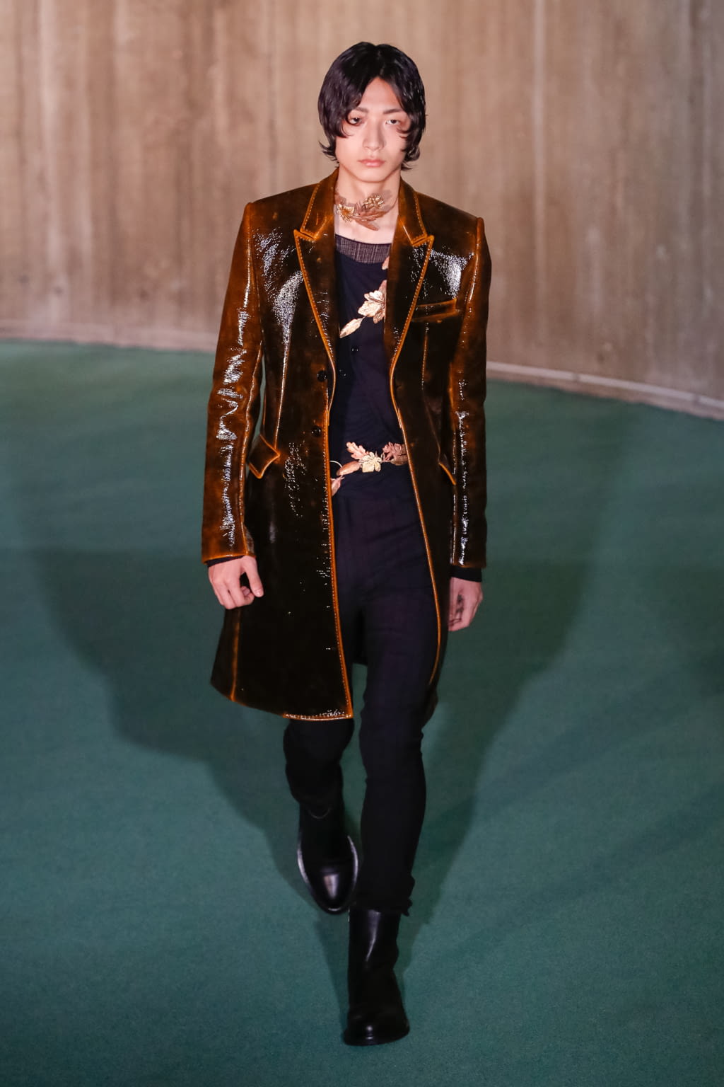 Fashion Week Paris Fall/Winter 2020 look 24 from the Ann Demeulemeester collection menswear