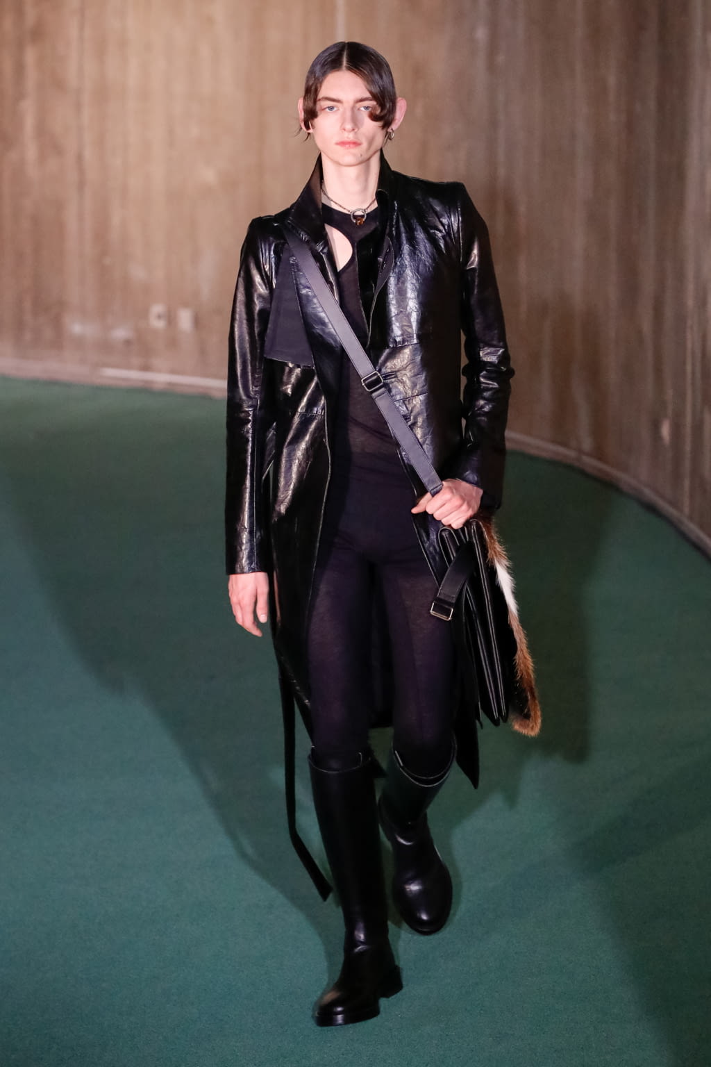 Fashion Week Paris Fall/Winter 2020 look 41 from the Ann Demeulemeester collection 男装