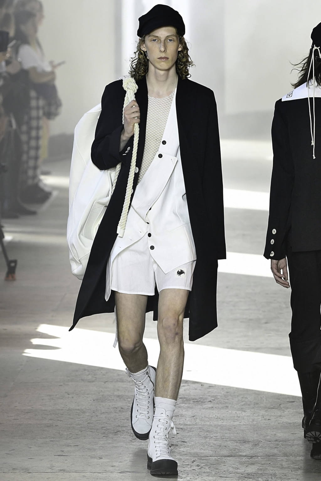Fashion Week Paris Spring/Summer 2020 look 4 from the Ann Demeulemeester collection menswear