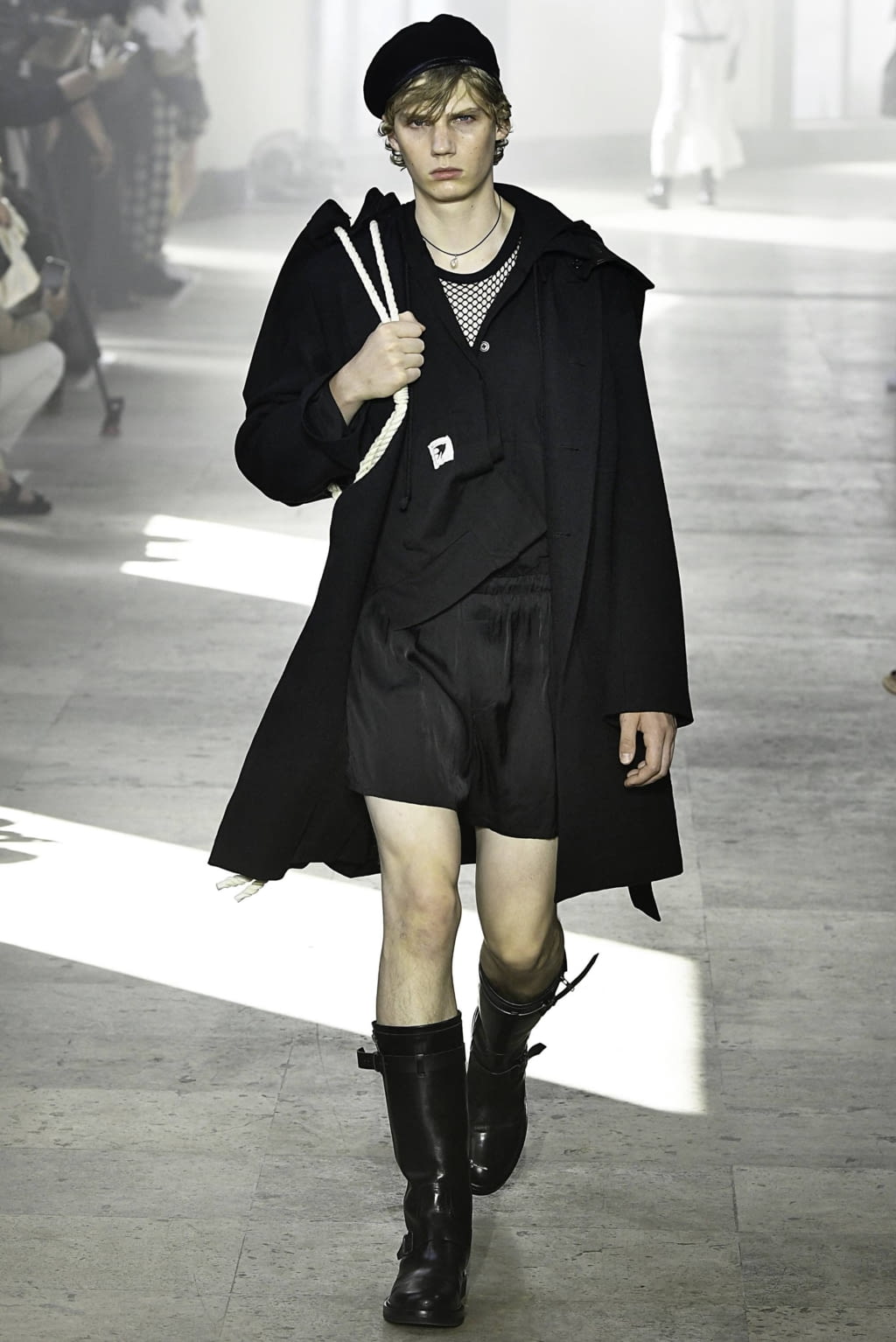 Fashion Week Paris Spring/Summer 2020 look 10 from the Ann Demeulemeester collection 男装