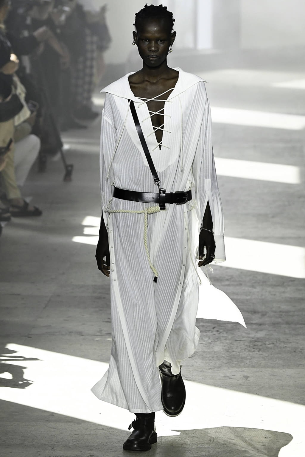 Fashion Week Paris Spring/Summer 2020 look 11 from the Ann Demeulemeester collection 男装