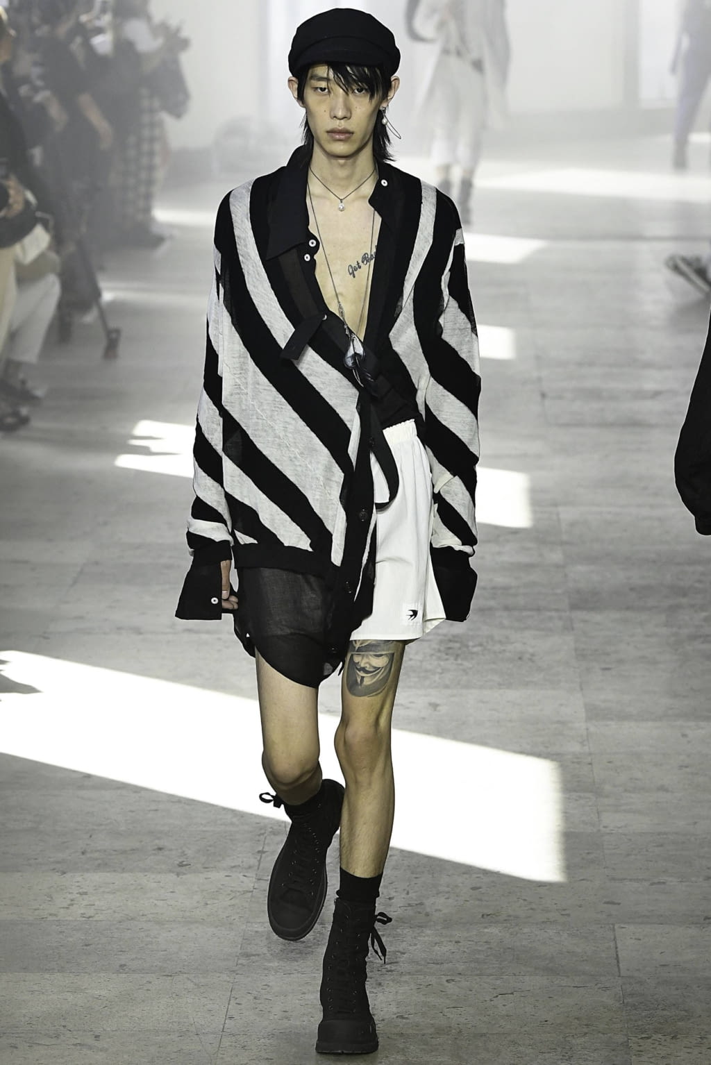 Fashion Week Paris Spring/Summer 2020 look 15 from the Ann Demeulemeester collection menswear