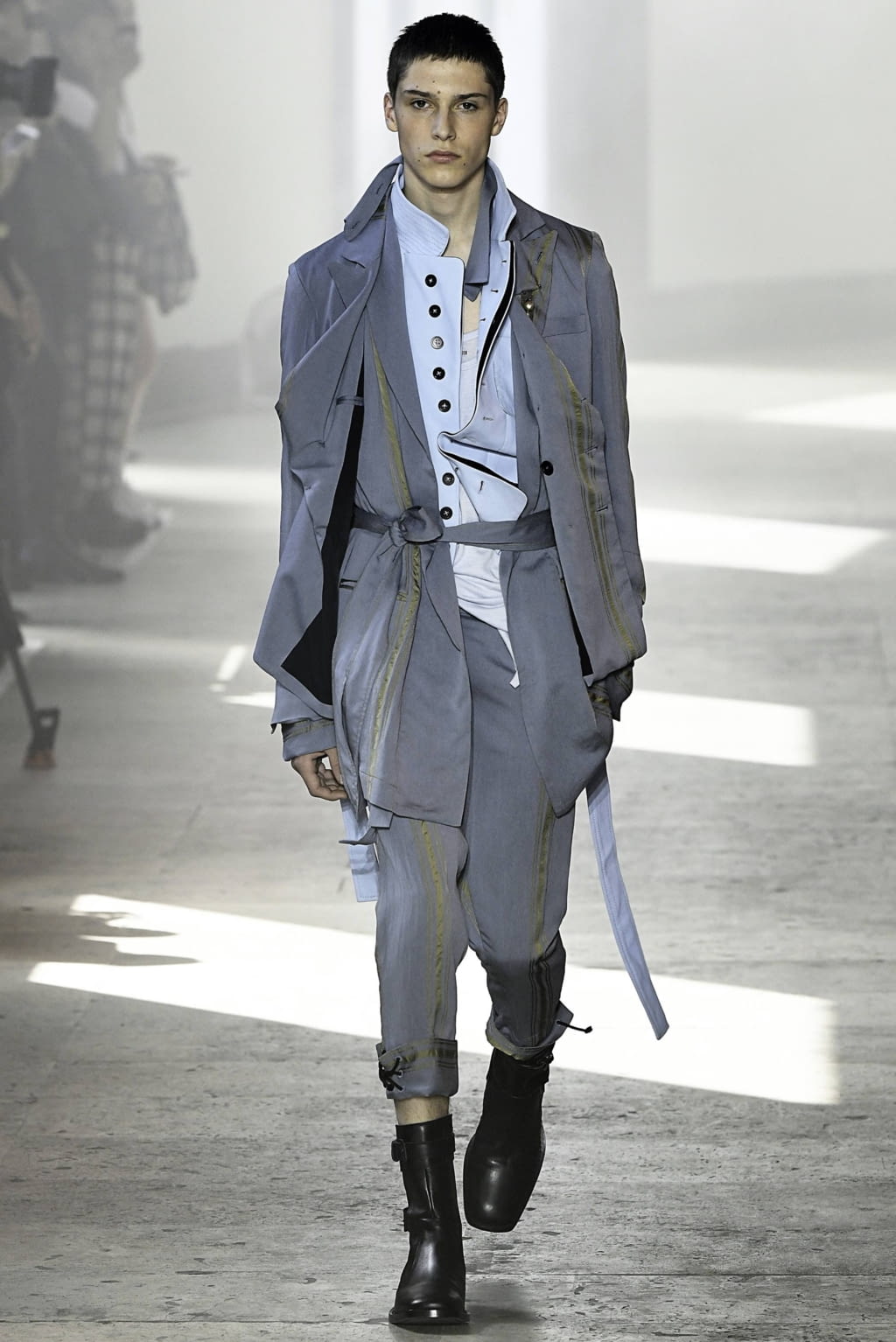 Fashion Week Paris Spring/Summer 2020 look 24 from the Ann Demeulemeester collection menswear