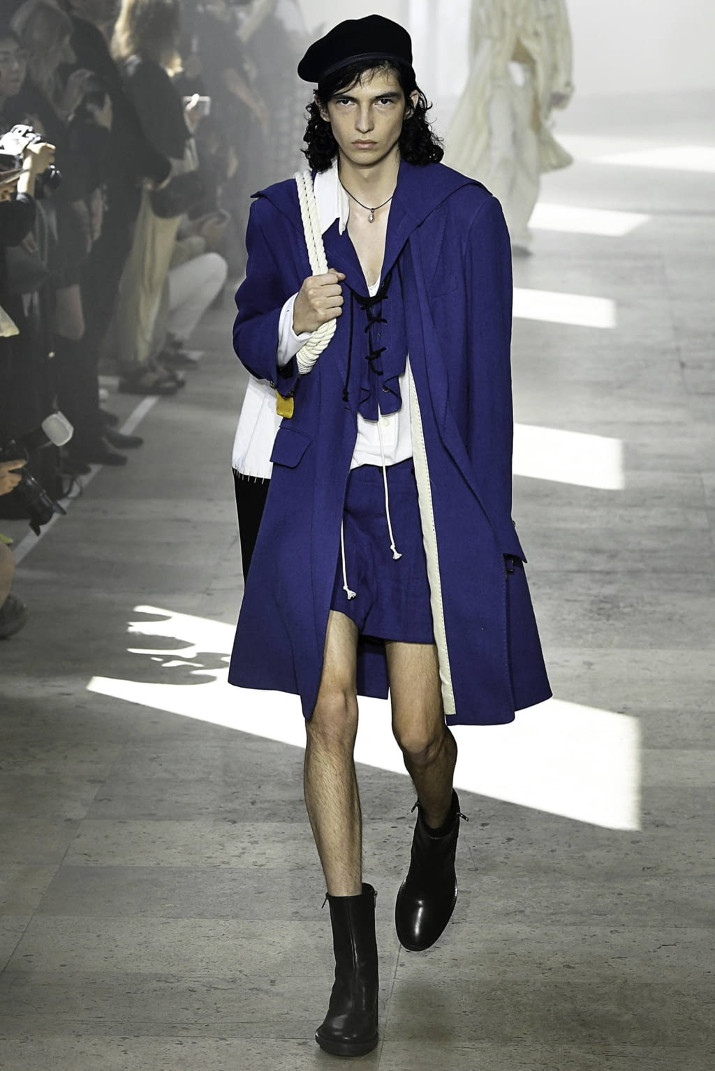Fashion Week Paris Spring/Summer 2020 look 32 de la collection Ann Demeulemeester menswear