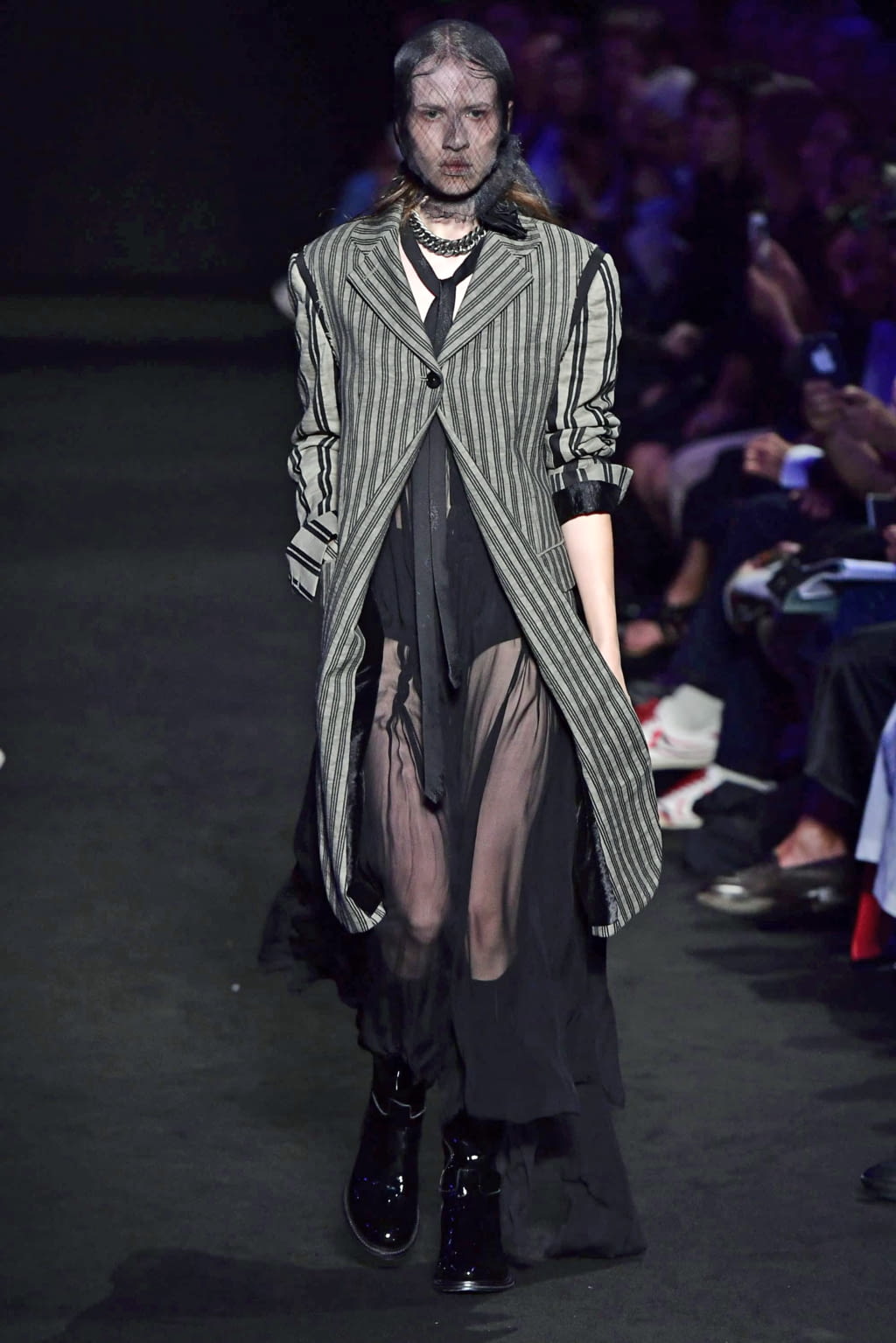 Fashion Week Paris Spring/Summer 2019 look 15 from the Ann Demeulemeester collection 女装