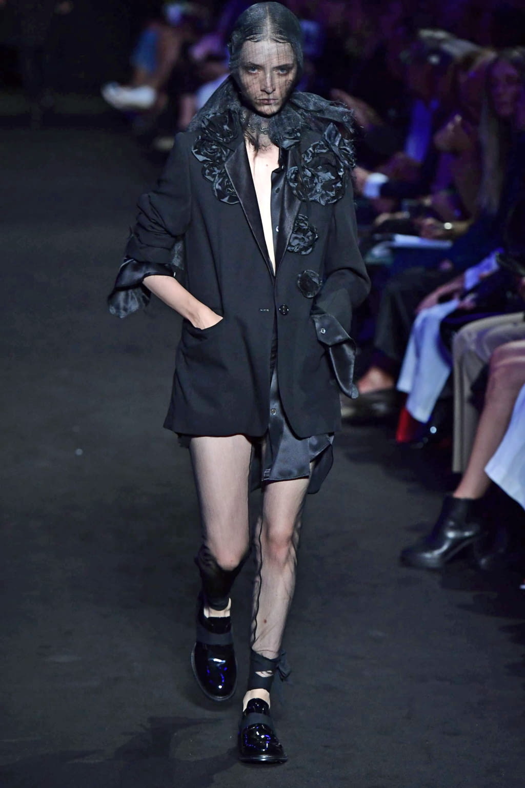 Fashion Week Paris Spring/Summer 2019 look 16 from the Ann Demeulemeester collection 女装
