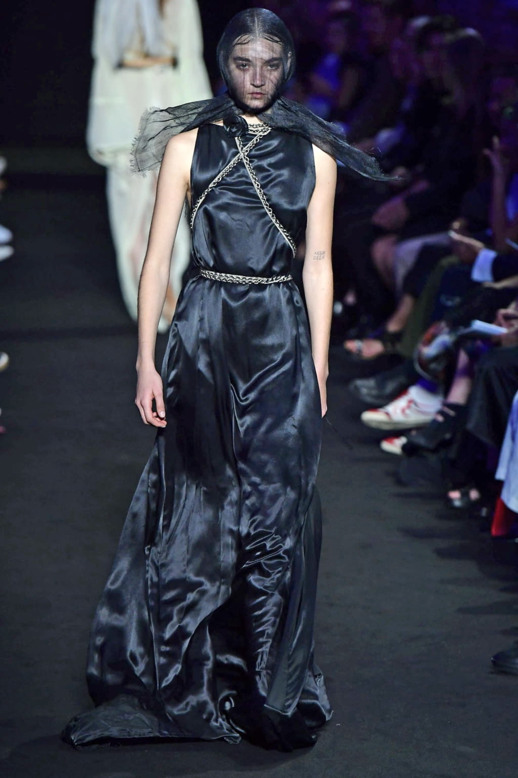 Fashion Week Paris Spring/Summer 2019 look 34 from the Ann Demeulemeester collection 女装