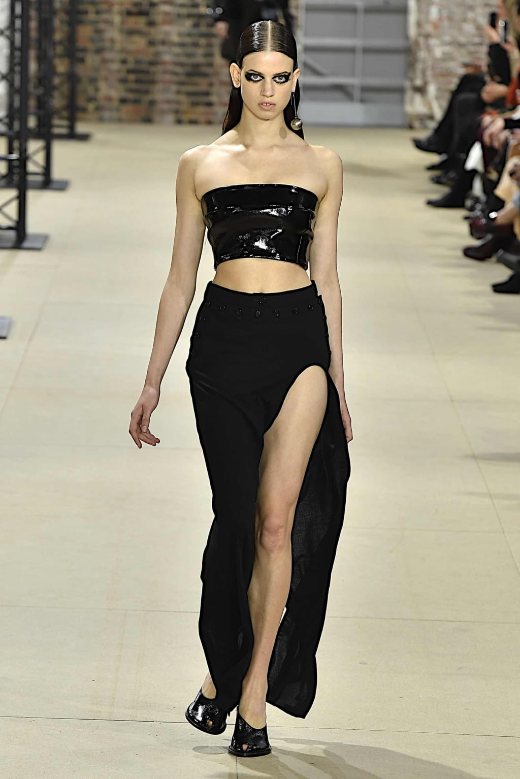 Fashion Week Paris Spring/Summer 2020 look 10 from the Ann Demeulemeester collection womenswear