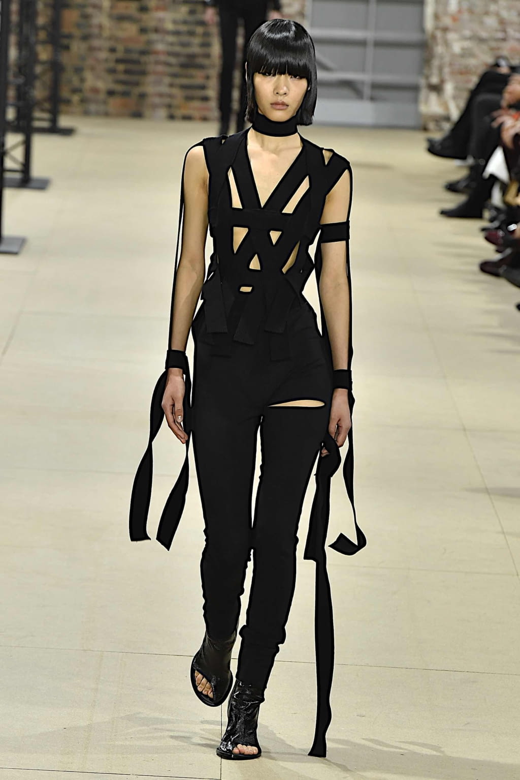 Fashion Week Paris Spring/Summer 2020 look 20 from the Ann Demeulemeester collection 女装