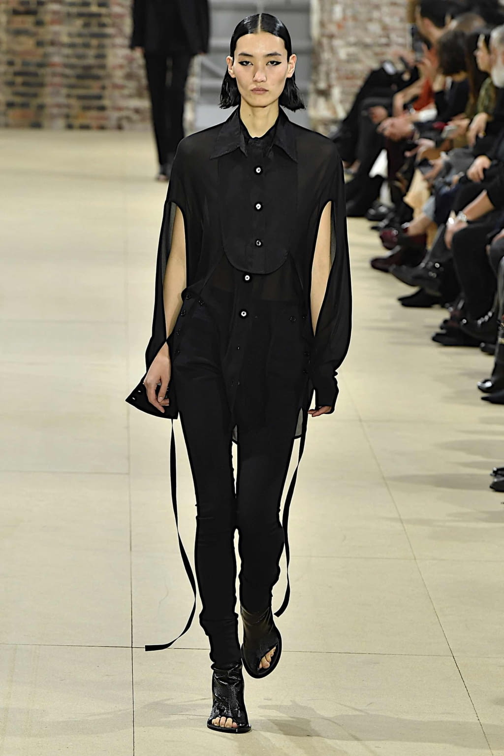 Fashion Week Paris Spring/Summer 2020 look 37 from the Ann Demeulemeester collection womenswear