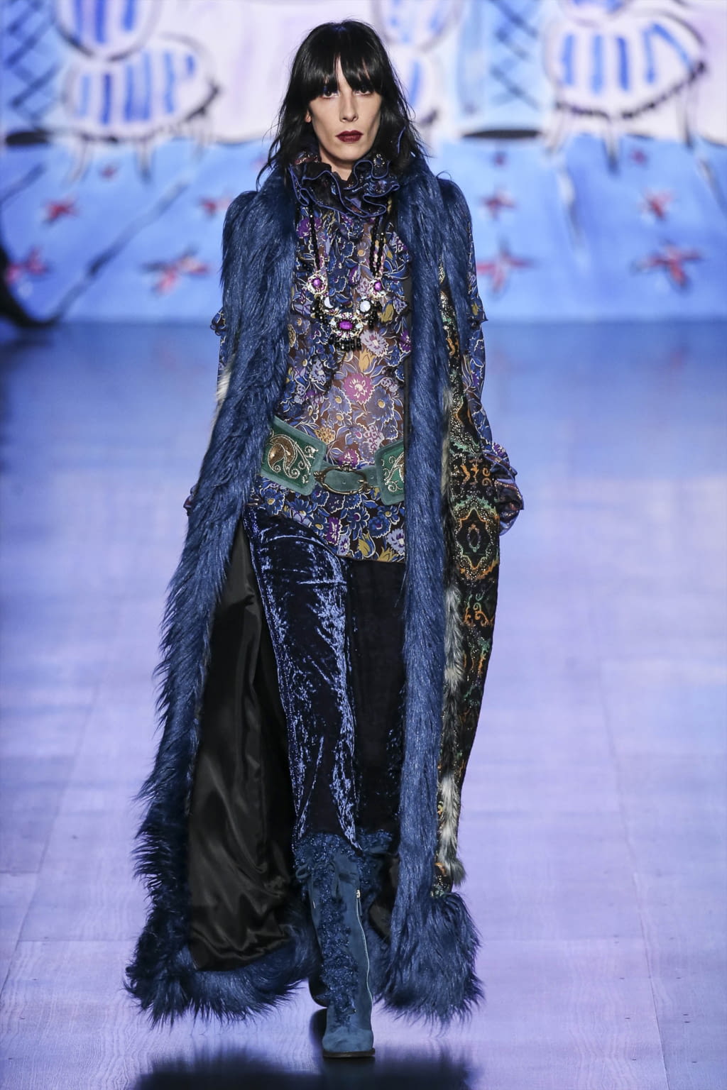 Fashion Week New York Fall/Winter 2017 look 2 from the Anna Sui collection womenswear