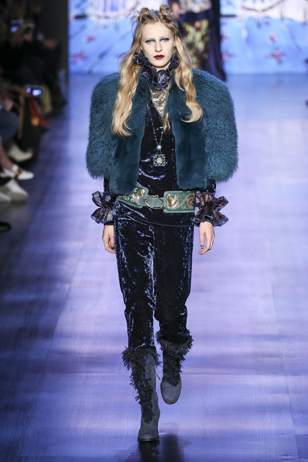 Fashion Week New York Fall/Winter 2017 look 6 from the Anna Sui collection womenswear