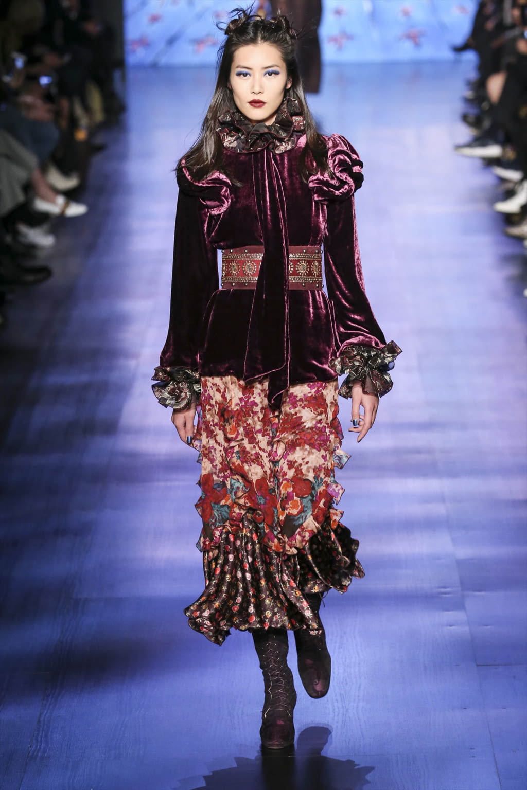Fashion Week New York Fall/Winter 2017 look 34 from the Anna Sui collection 女装