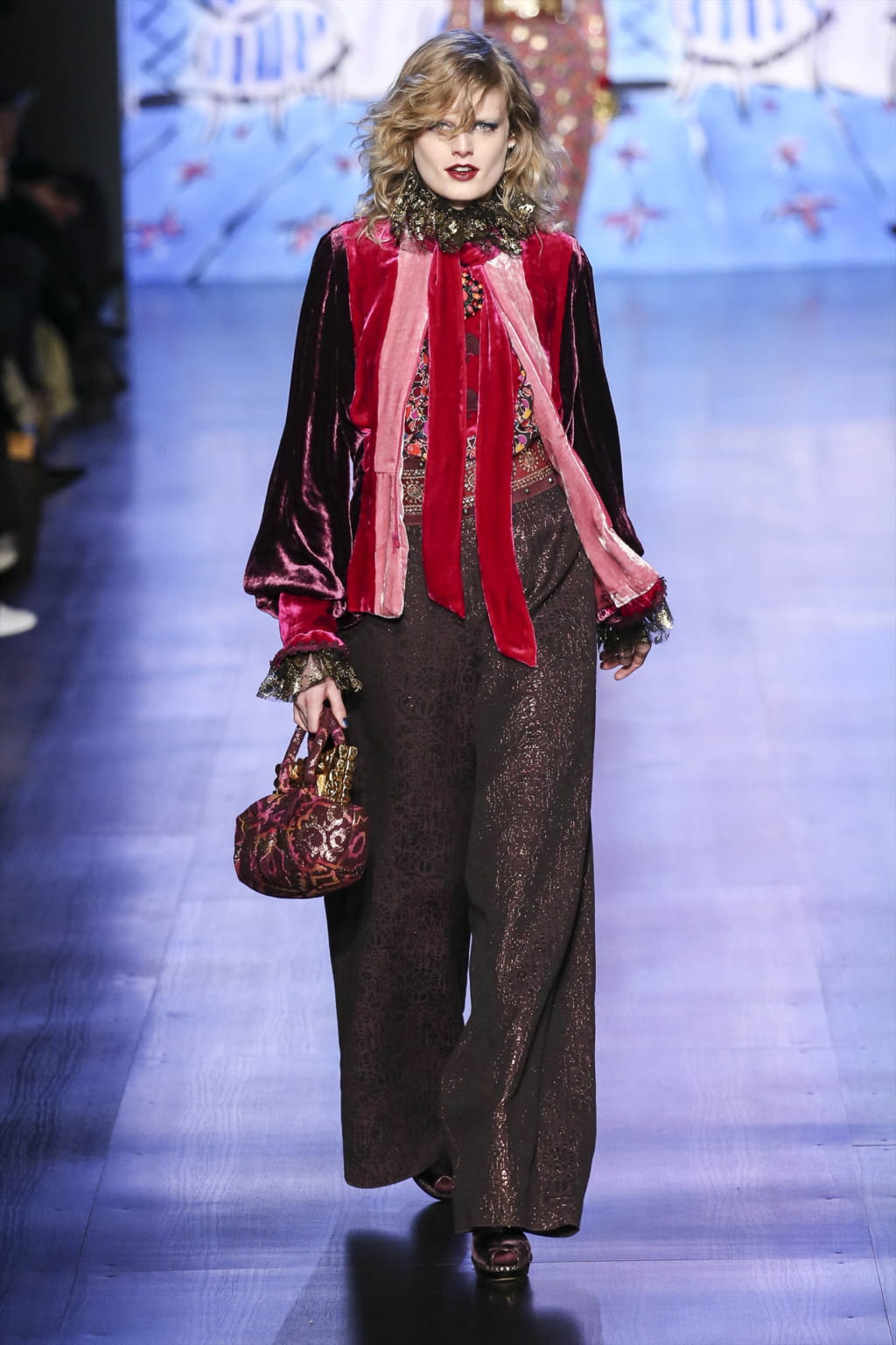 Fashion Week New York Fall/Winter 2017 look 35 from the Anna Sui collection 女装
