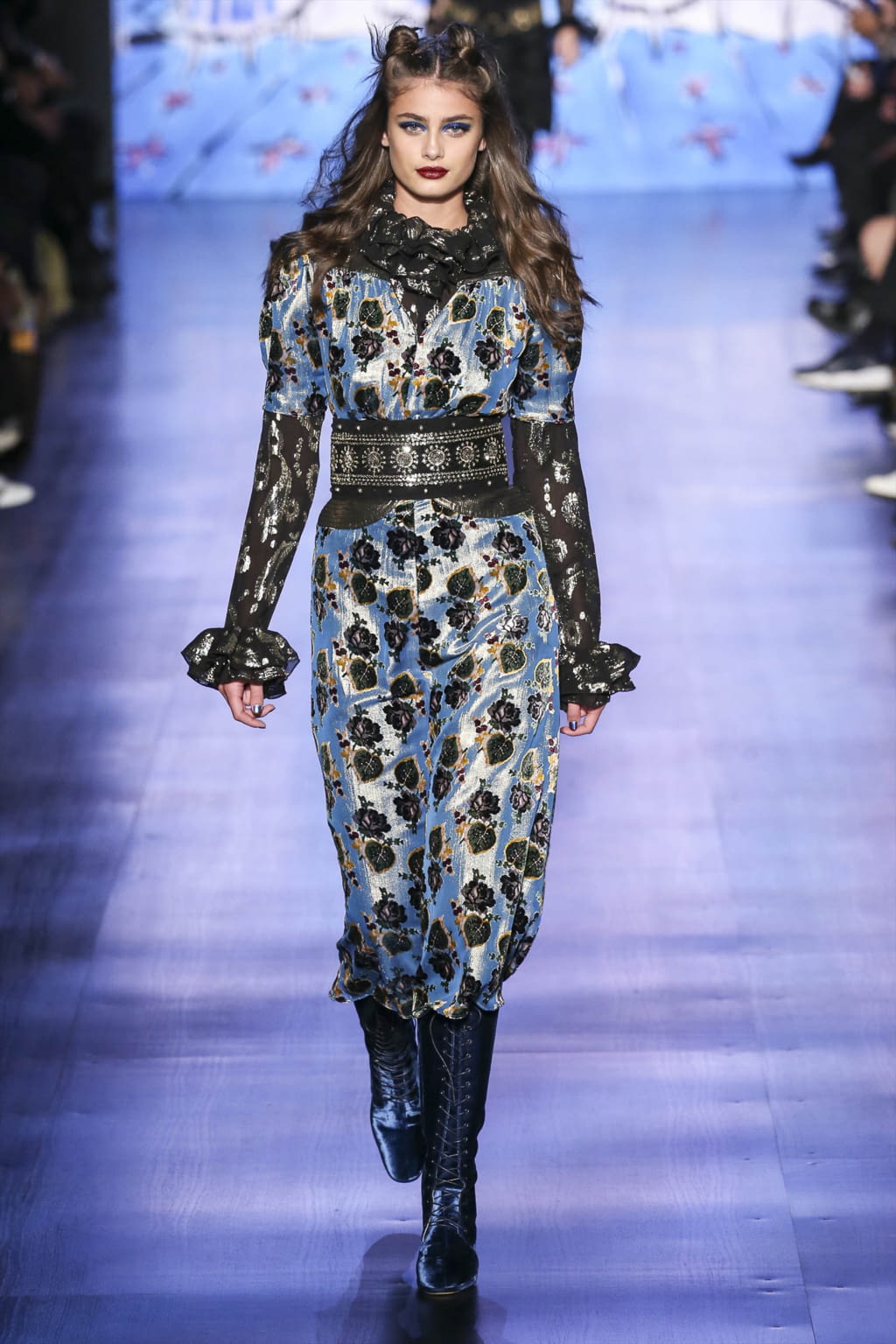 Fashion Week New York Fall/Winter 2017 look 41 from the Anna Sui collection 女装