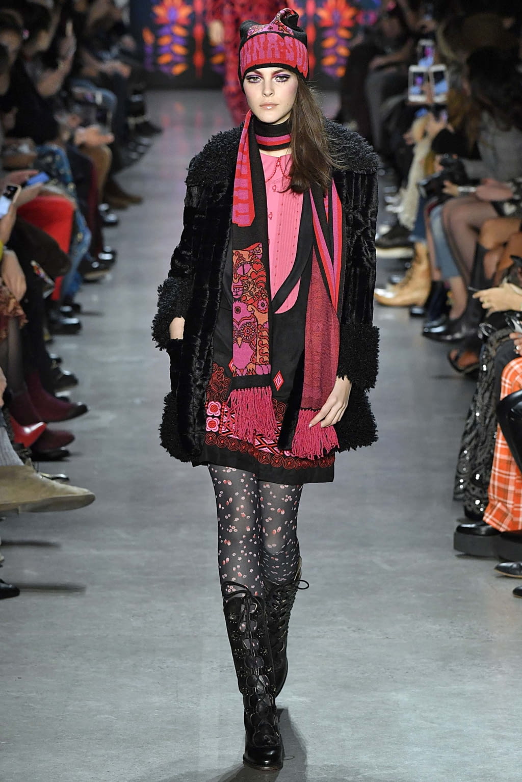 Fashion Week New York Fall/Winter 2018 look 4 from the Anna Sui collection womenswear