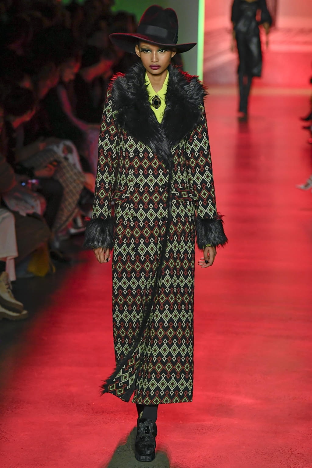 Fashion Week New York Fall/Winter 2020 look 15 from the Anna Sui collection 女装