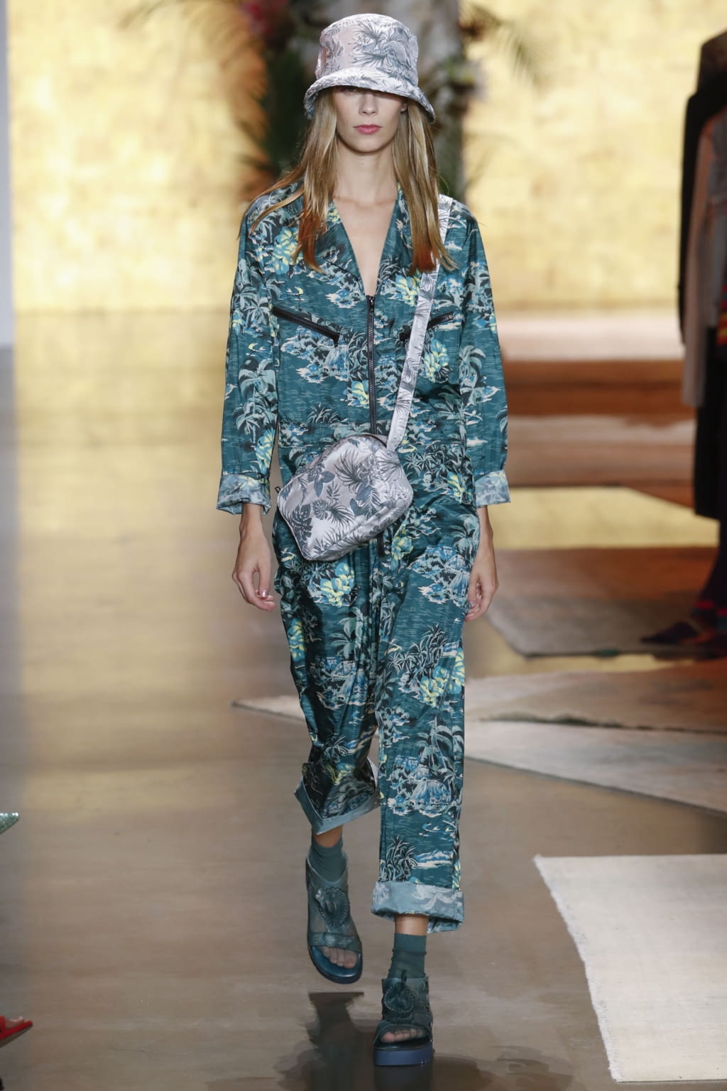 Fashion Week New York Spring/Summer 2019 look 9 de la collection Anna Sui womenswear