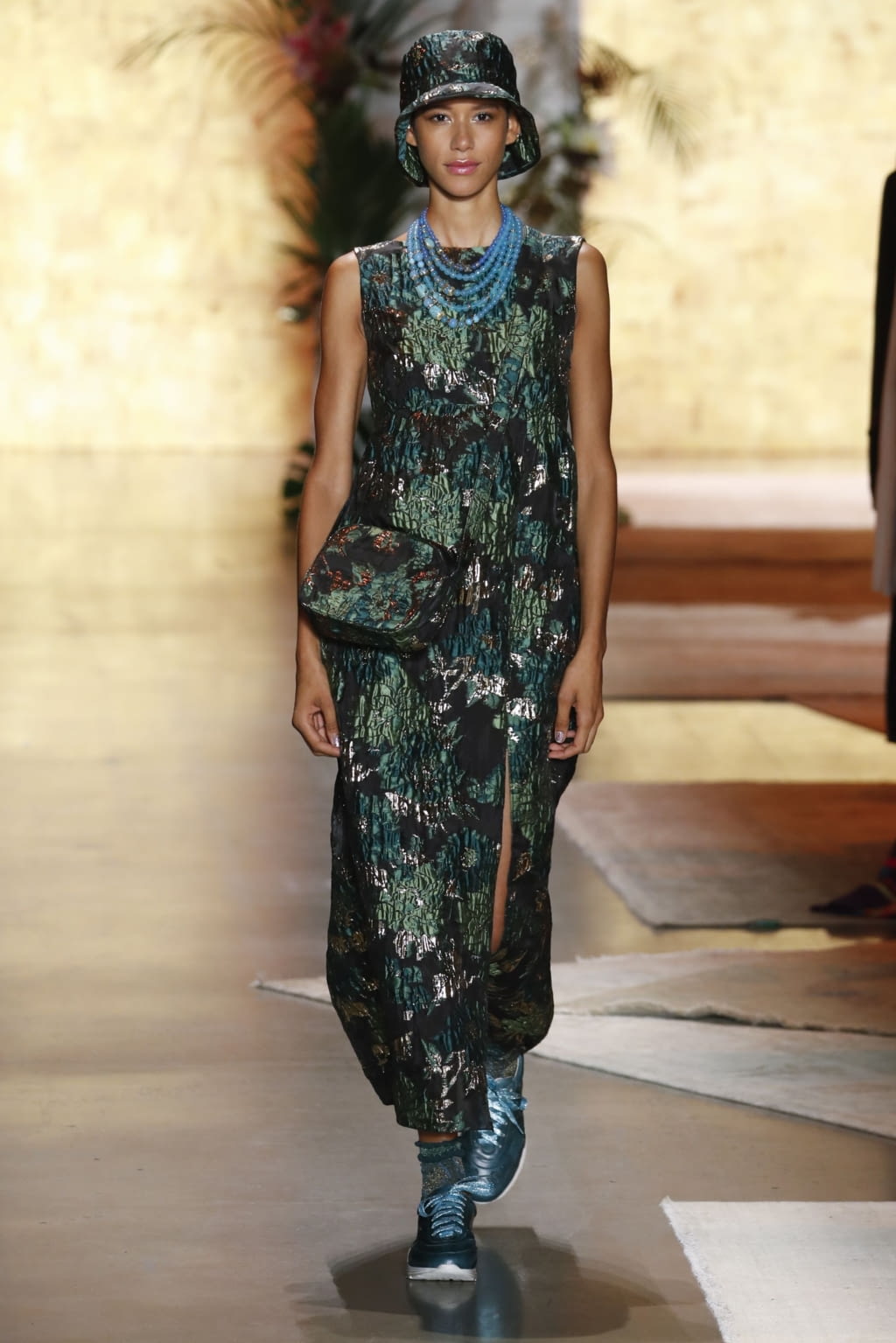 Fashion Week New York Spring/Summer 2019 look 14 from the Anna Sui collection womenswear