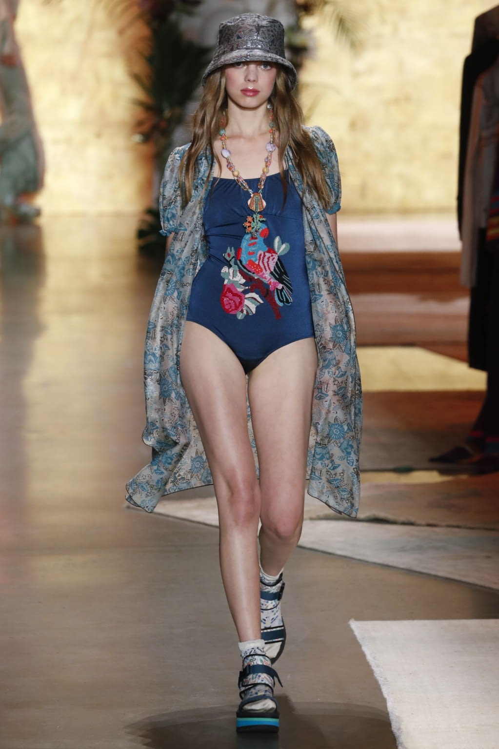 Fashion Week New York Spring/Summer 2019 look 27 de la collection Anna Sui womenswear