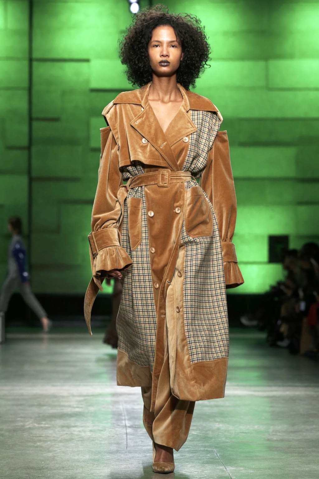 Fashion Week Milan Fall/Winter 2018 look 27 from the Annakiki collection 女装