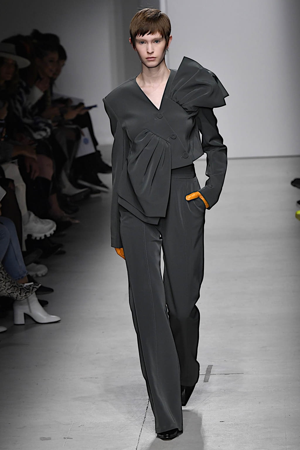 Fashion Week Milan Fall/Winter 2020 look 8 de la collection Annakiki womenswear