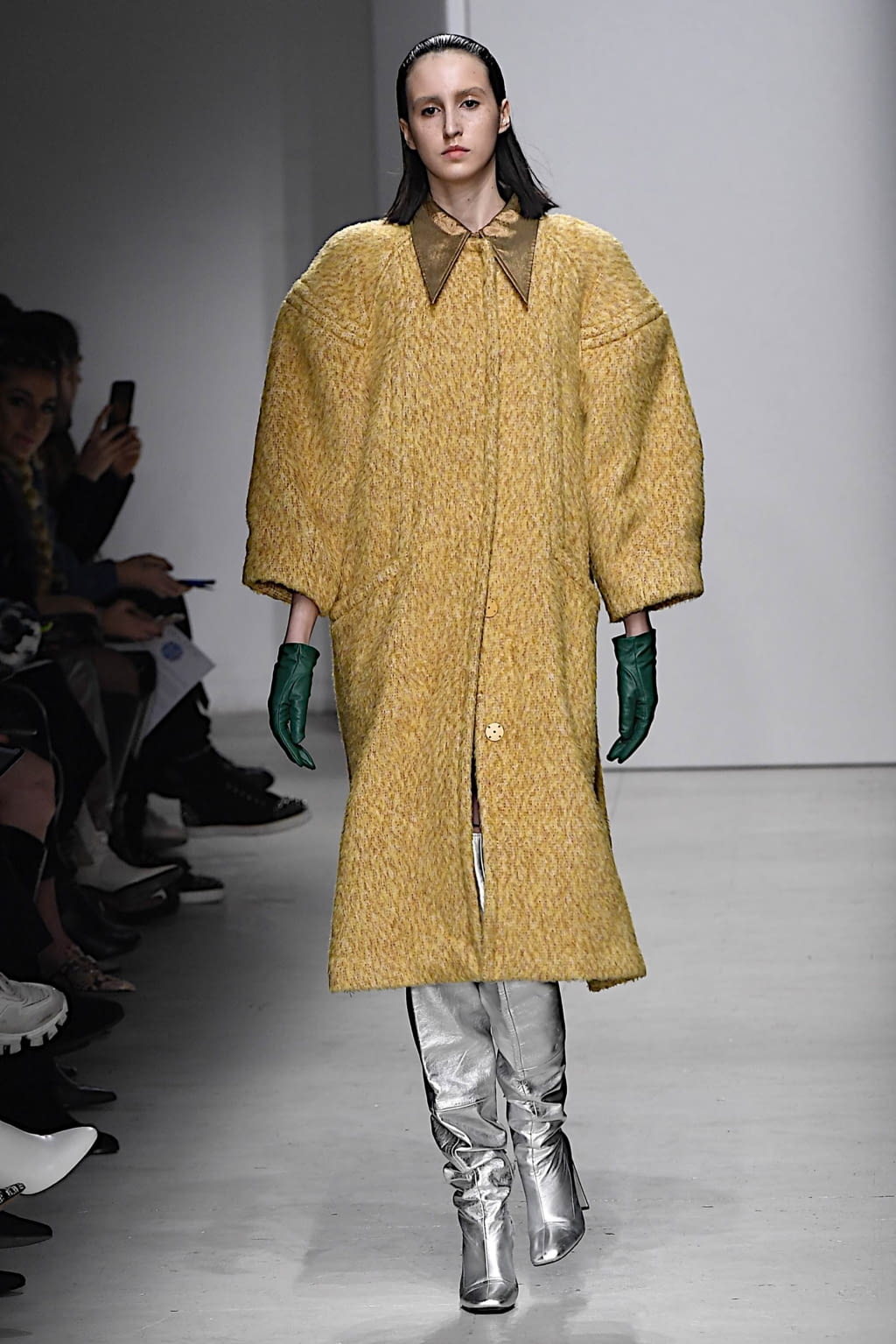 Fashion Week Milan Fall/Winter 2020 look 23 from the Annakiki collection 女装