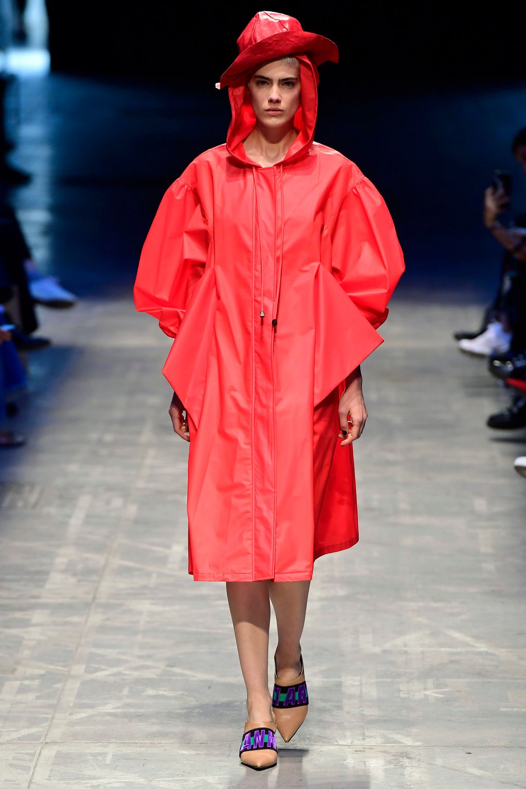 Fashion Week Milan Spring/Summer 2018 look 34 from the Annakiki collection 女装
