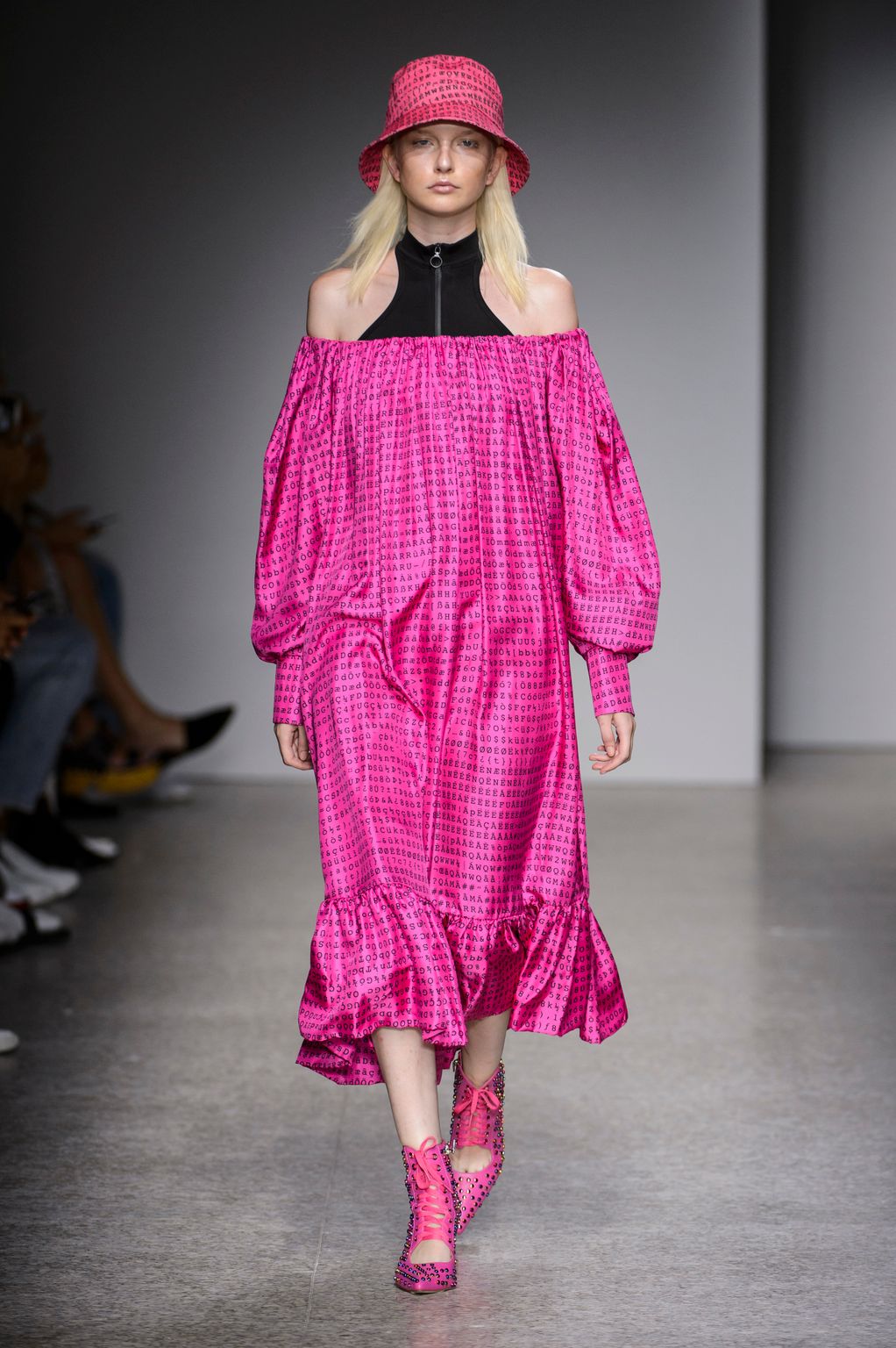 Fashion Week Milan Spring/Summer 2019 look 33 from the Annakiki collection 女装