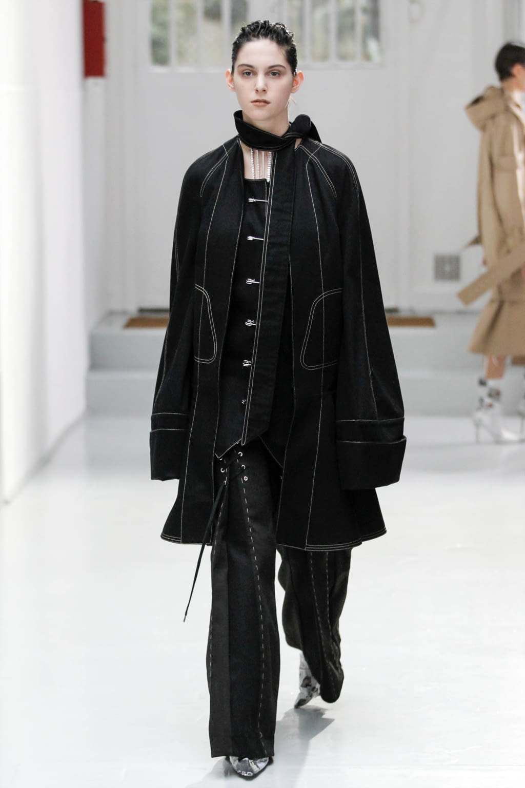 Fashion Week Paris Fall/Winter 2017 look 7 from the Anne Sofie Madsen collection womenswear