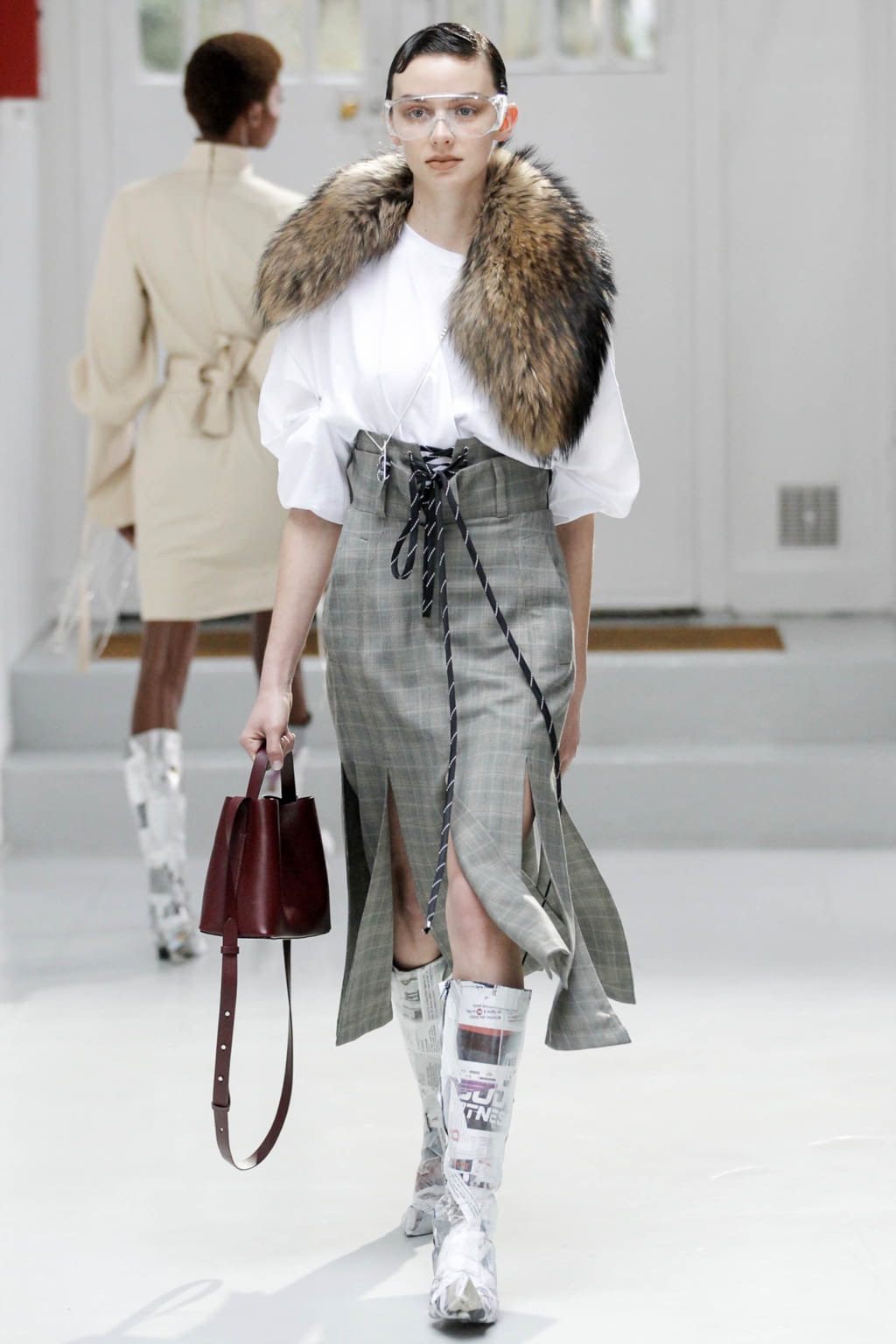 Fashion Week Paris Fall/Winter 2017 look 9 de la collection Anne Sofie Madsen womenswear