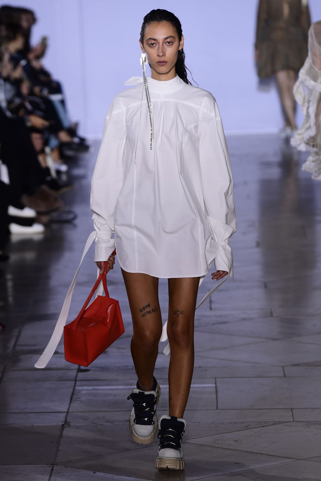 Fashion Week Paris Spring/Summer 2018 look 34 from the Anne Sofie Madsen collection 女装