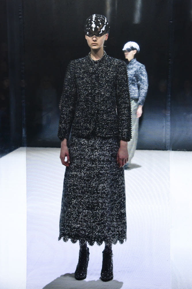 Fashion Week Paris Fall/Winter 2016 look 15 from the Anrealage collection 女装