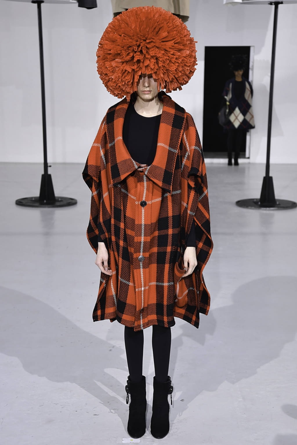 Fashion Week Paris Fall/Winter 2019 look 11 from the Anrealage collection womenswear