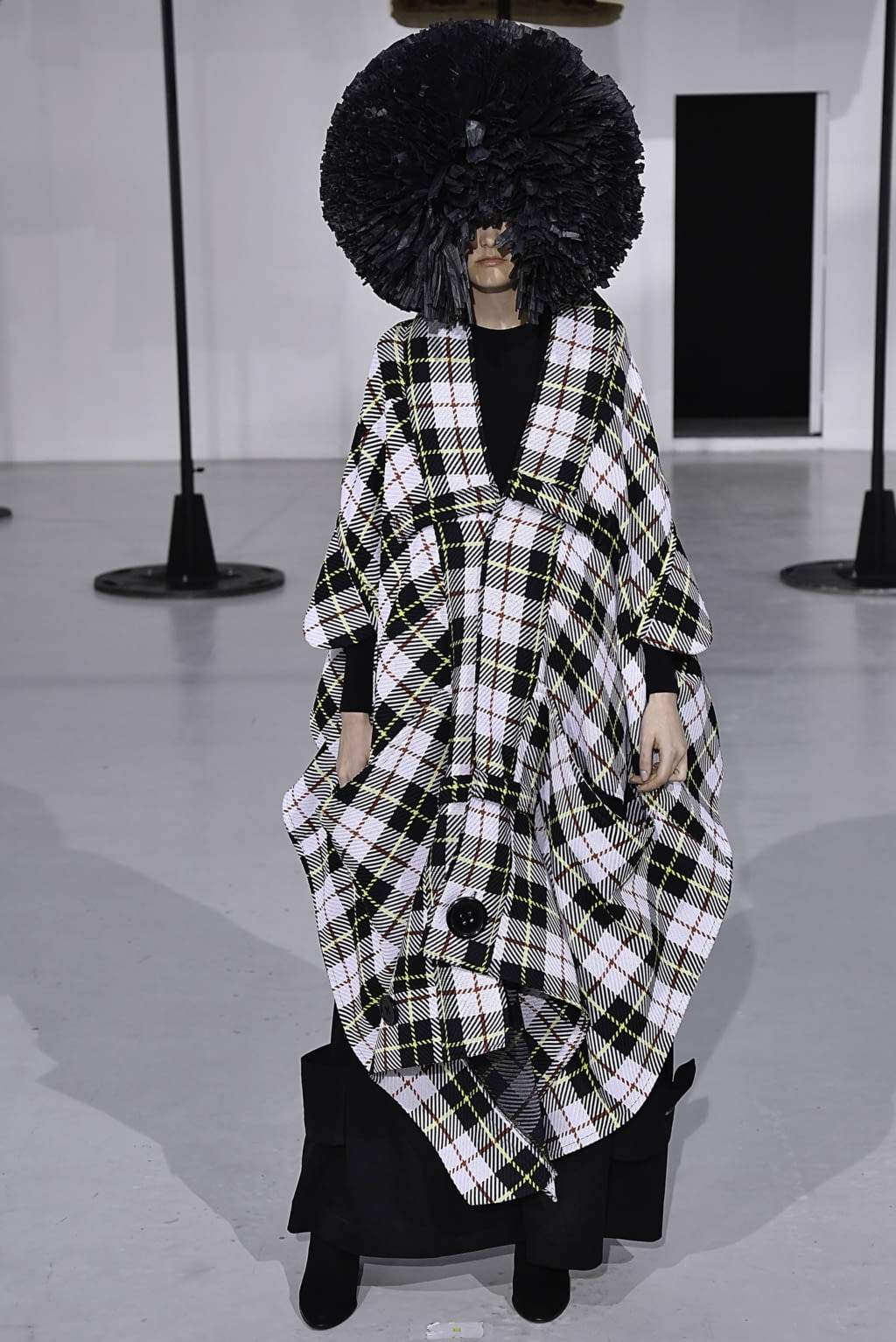 Fashion Week Paris Fall/Winter 2019 look 25 de la collection Anrealage womenswear