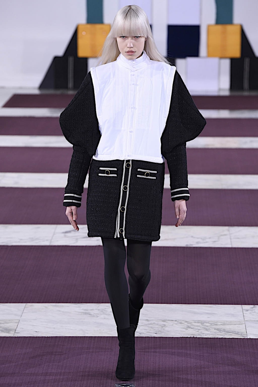 Fashion Week Paris Fall/Winter 2020 look 7 from the Anrealage collection womenswear