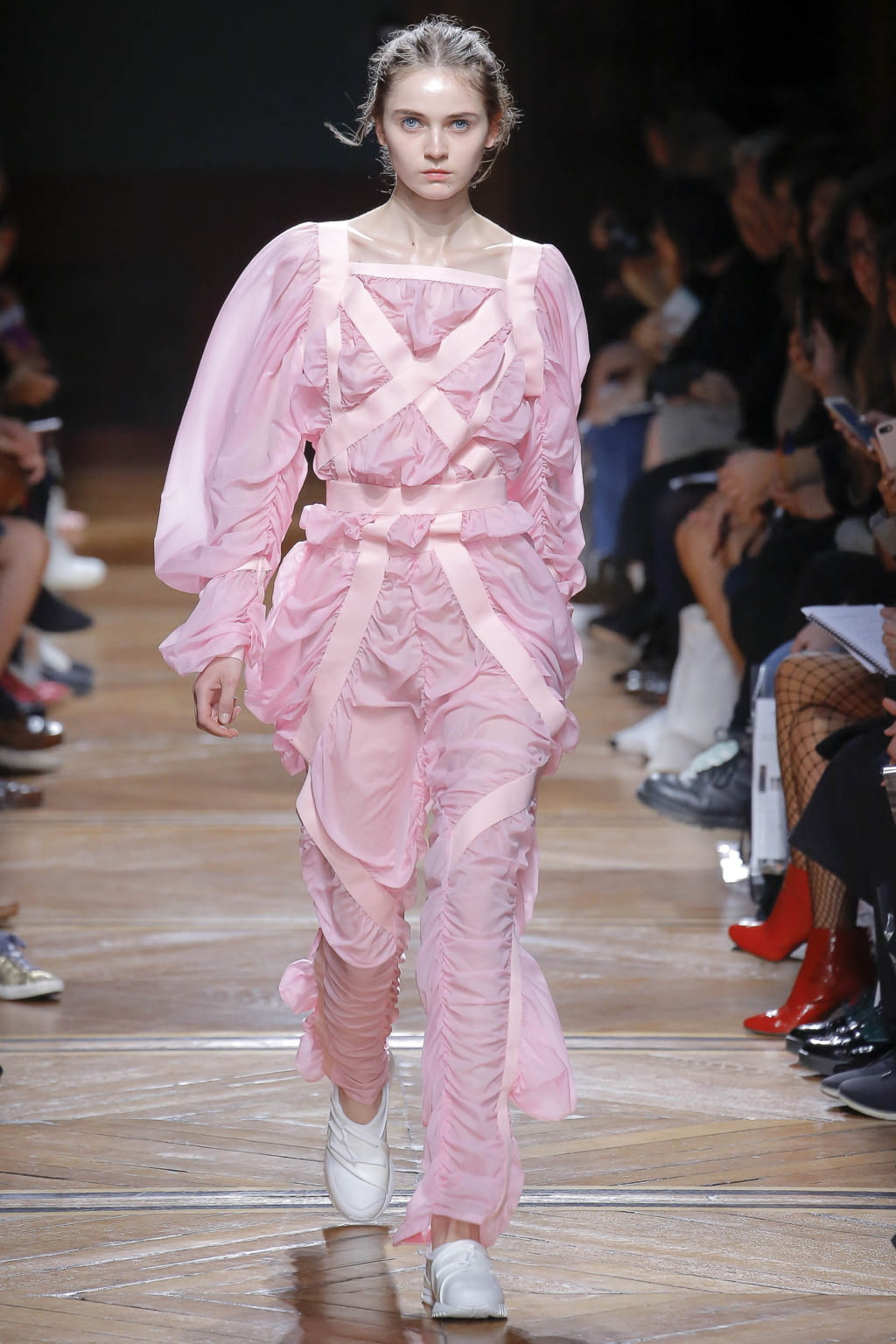 Fashion Week Paris Spring/Summer 2018 look 5 from the Anrealage collection 女装