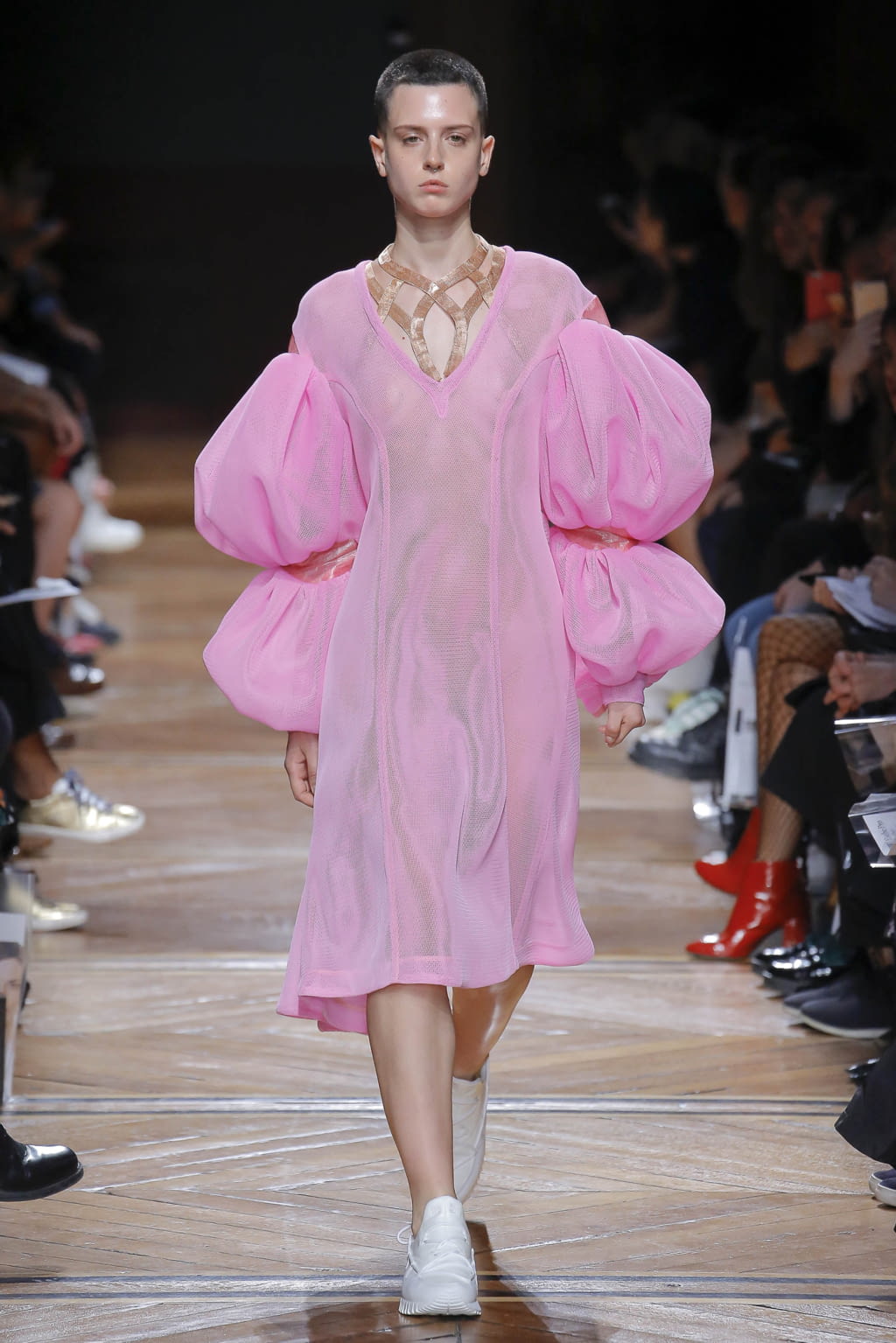 Fashion Week Paris Spring/Summer 2018 look 22 from the Anrealage collection 女装