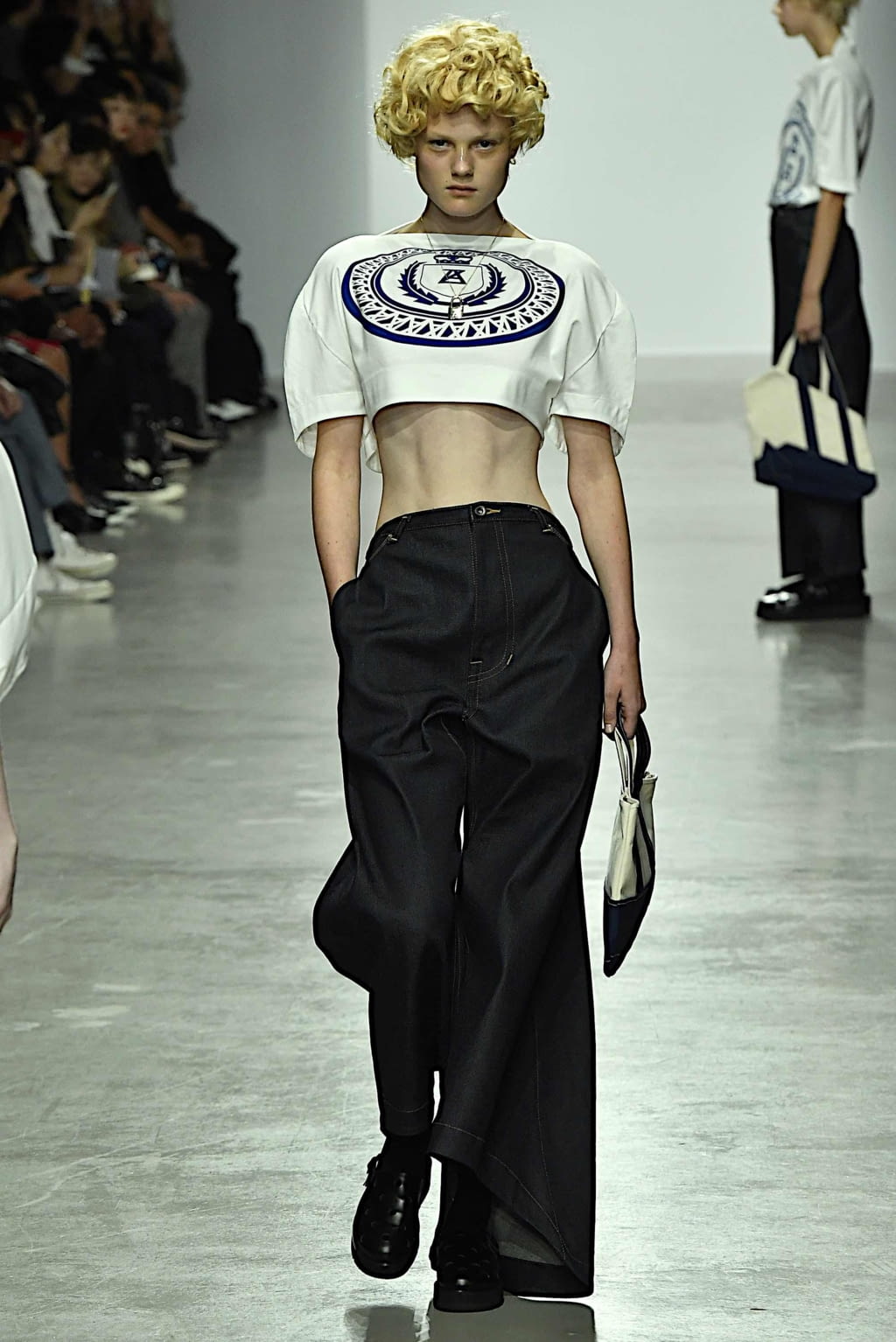 Fashion Week Paris Spring/Summer 2020 look 7 de la collection Anrealage womenswear