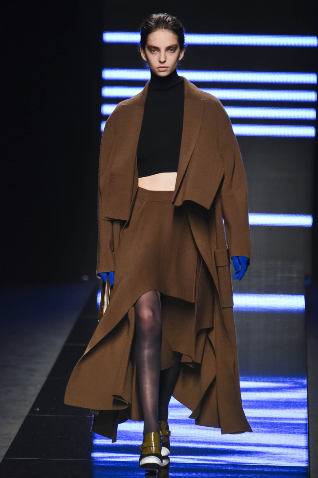 Fashion Week Milan Fall/Winter 2017 look 32 from the Anteprima collection womenswear