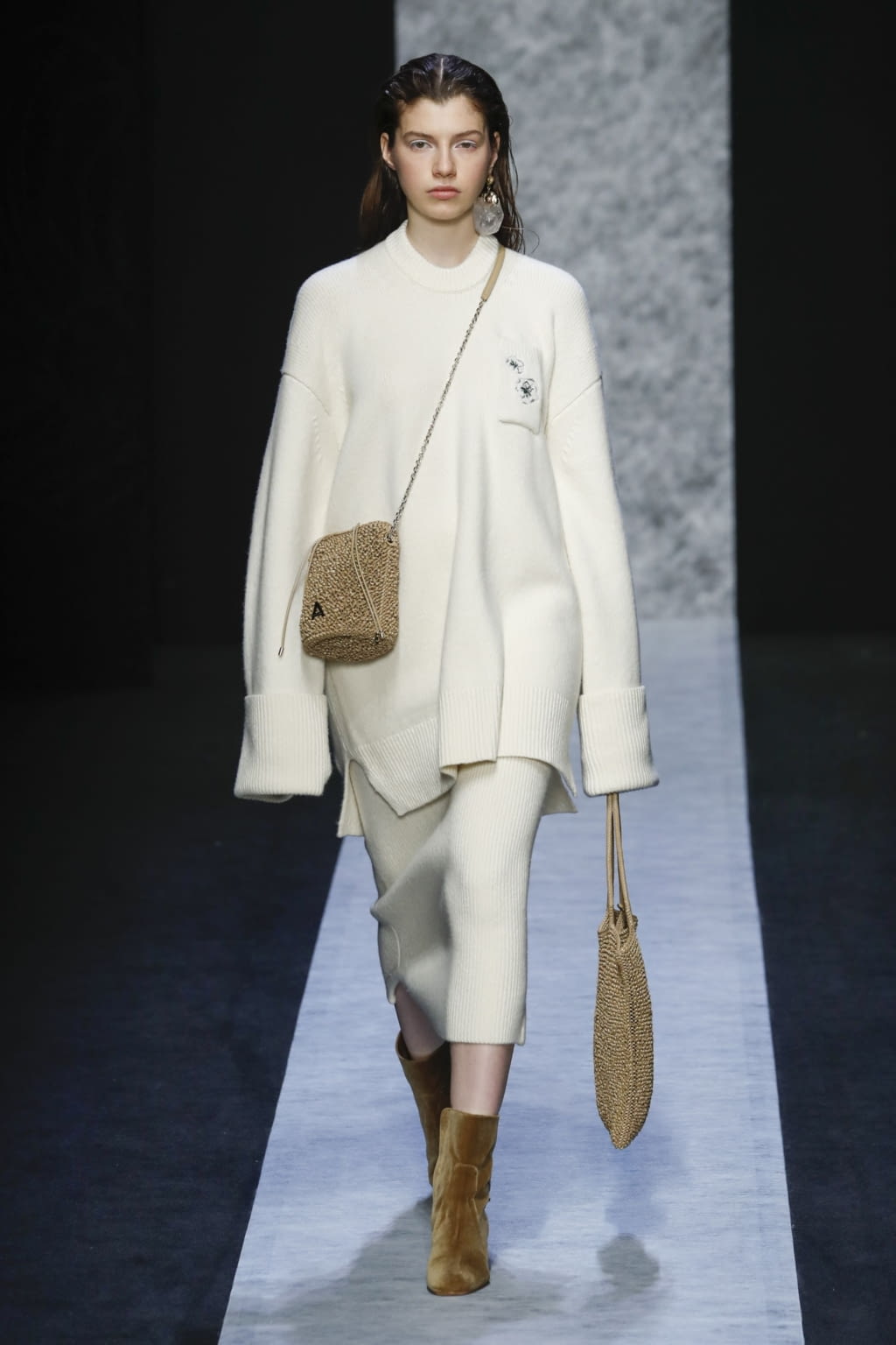 Fashion Week Milan Fall/Winter 2020 look 2 de la collection Anteprima womenswear