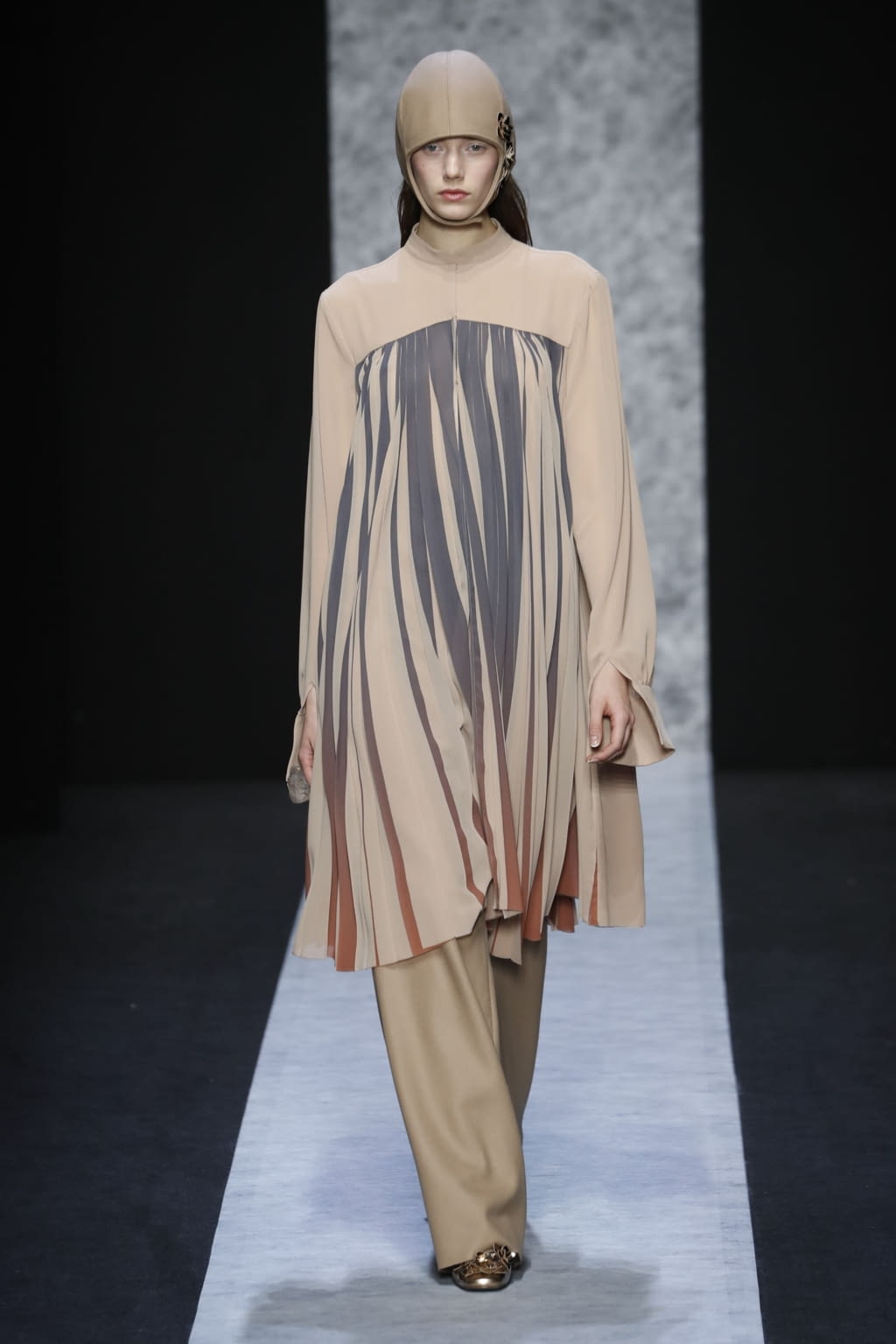Fashion Week Milan Fall/Winter 2020 look 12 de la collection Anteprima womenswear