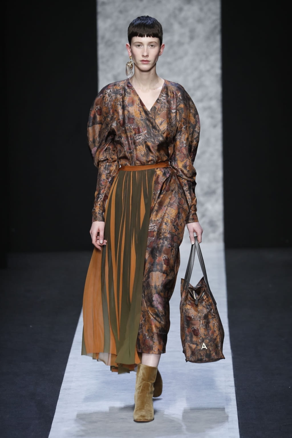 Fashion Week Milan Fall/Winter 2020 look 20 de la collection Anteprima womenswear