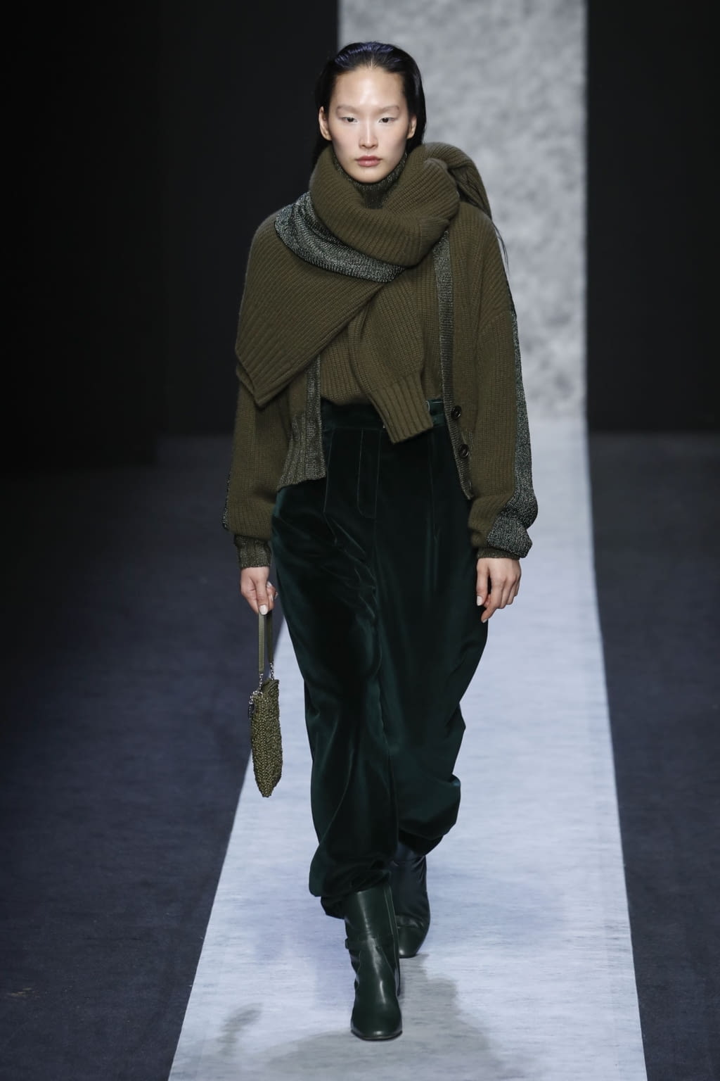 Fashion Week Milan Fall/Winter 2020 look 32 de la collection Anteprima womenswear