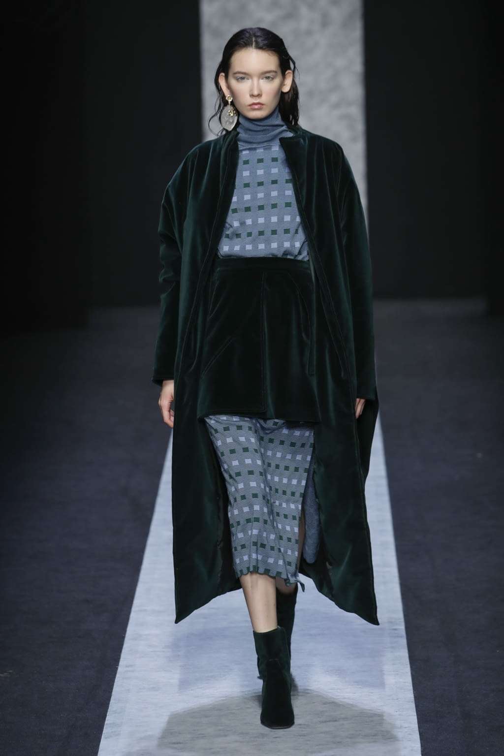 Fashion Week Milan Fall/Winter 2020 look 33 de la collection Anteprima womenswear